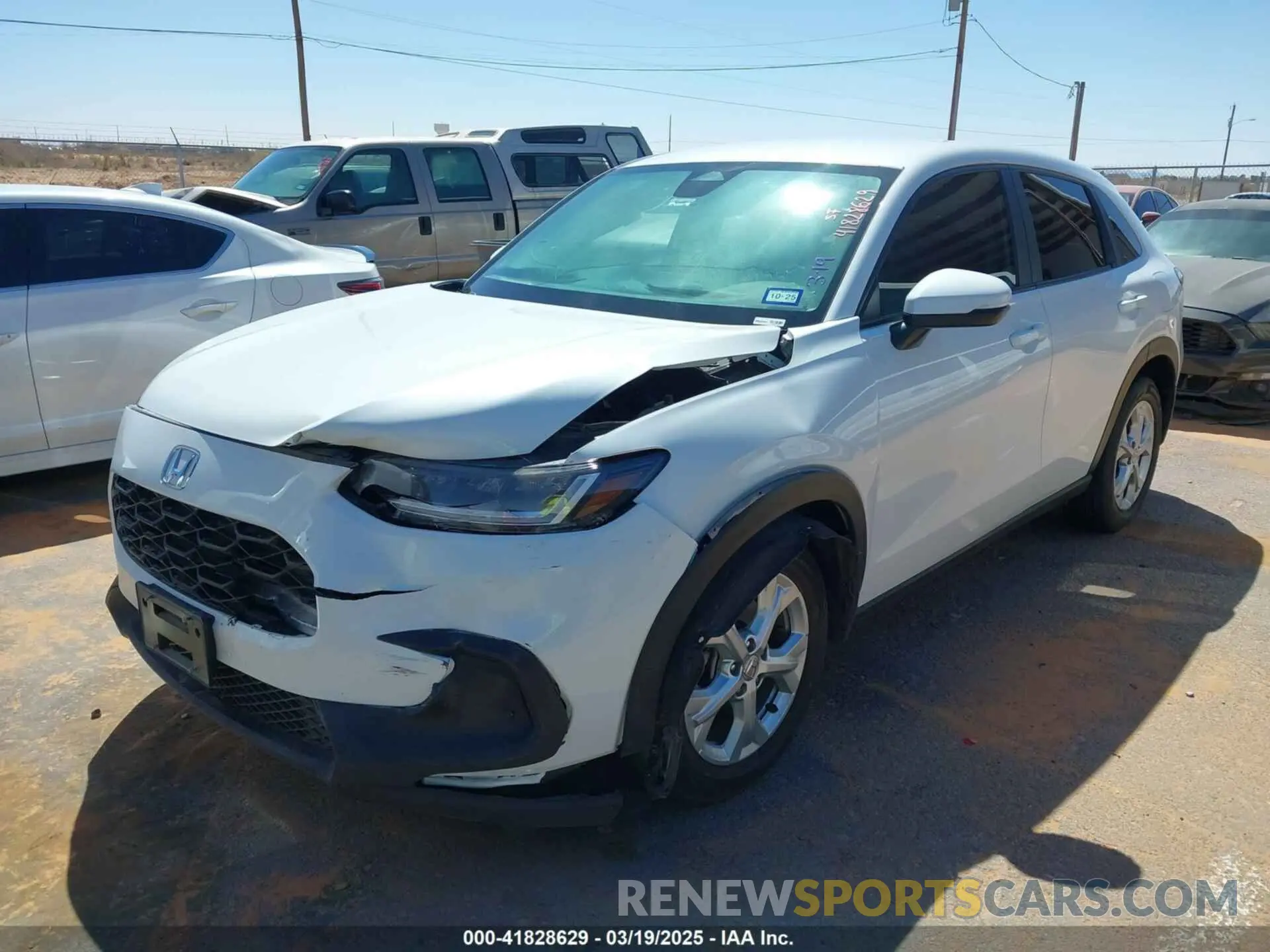 2 fotografías del automóvil dañado 3CZRZ1H39PM704930 HONDA HR-V 2023