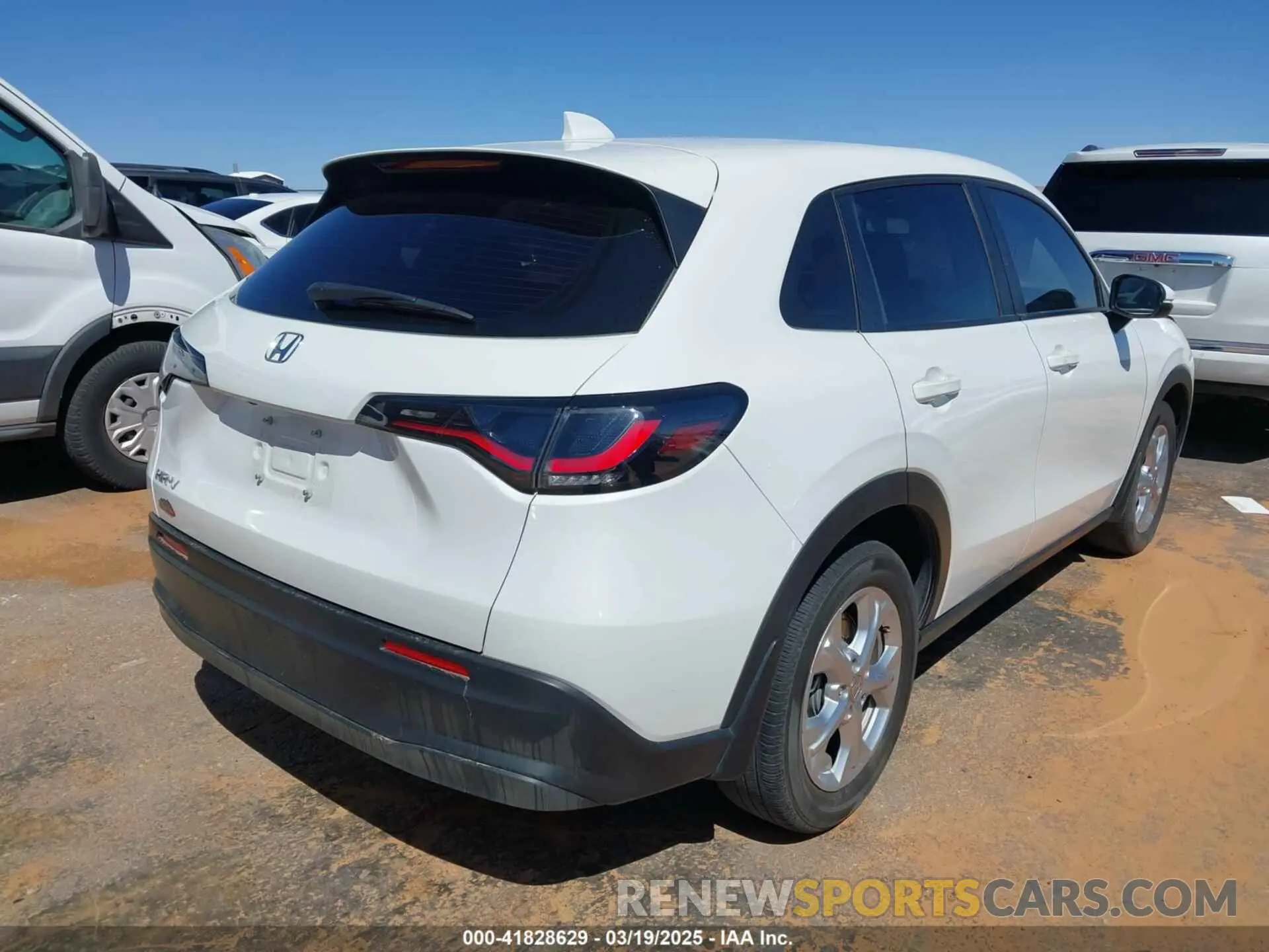 4 fotografías del automóvil dañado 3CZRZ1H39PM704930 HONDA HR-V 2023