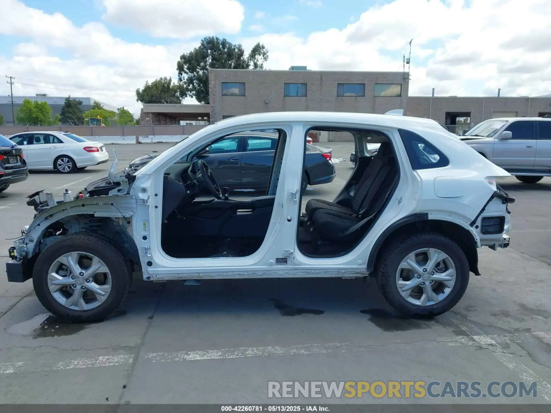 13 fotografías del automóvil dañado 3CZRZ1H39PM714616 HONDA HR-V 2023