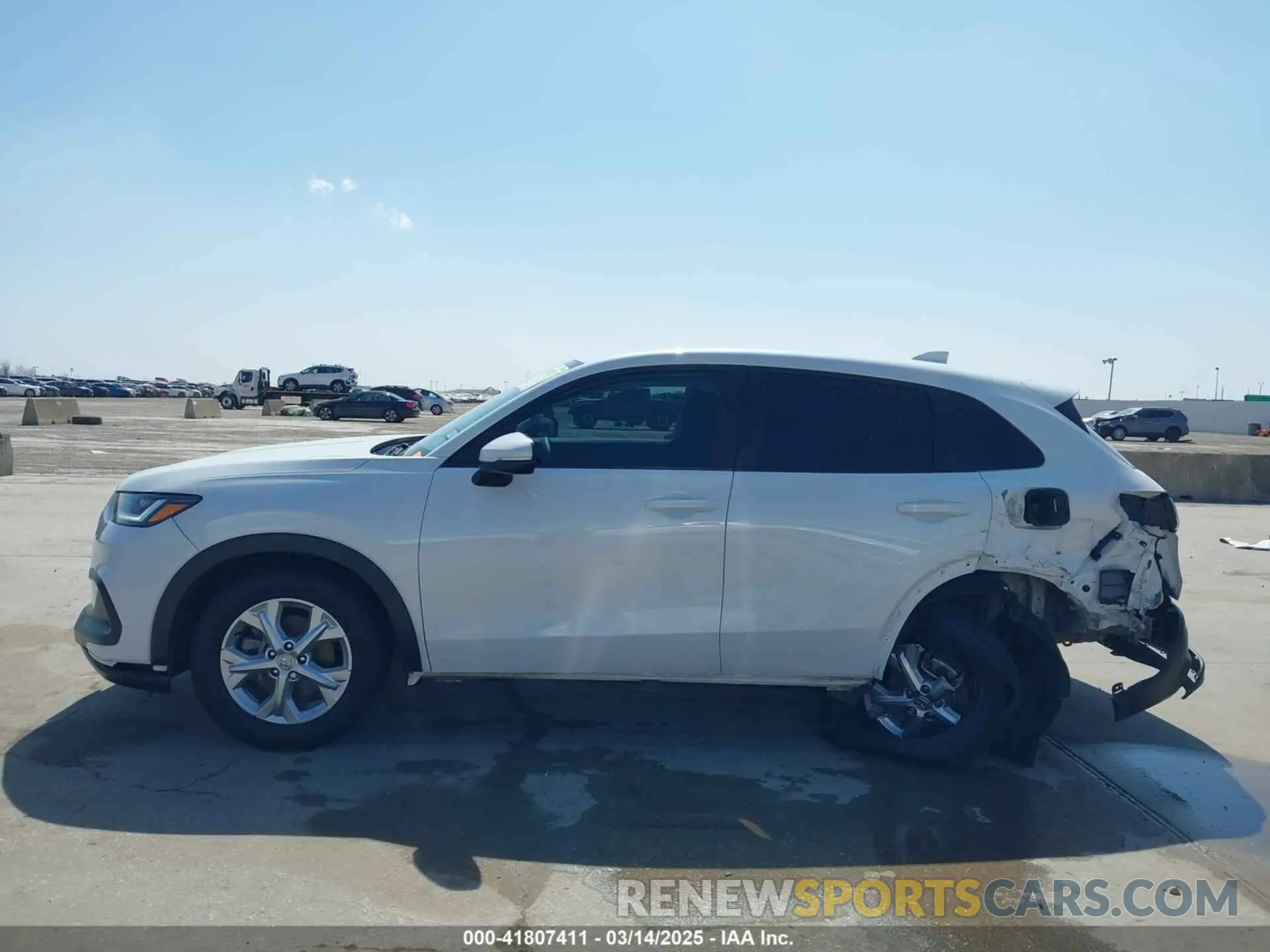 15 fotografías del automóvil dañado 3CZRZ1H3XPM729352 HONDA HR-V 2023