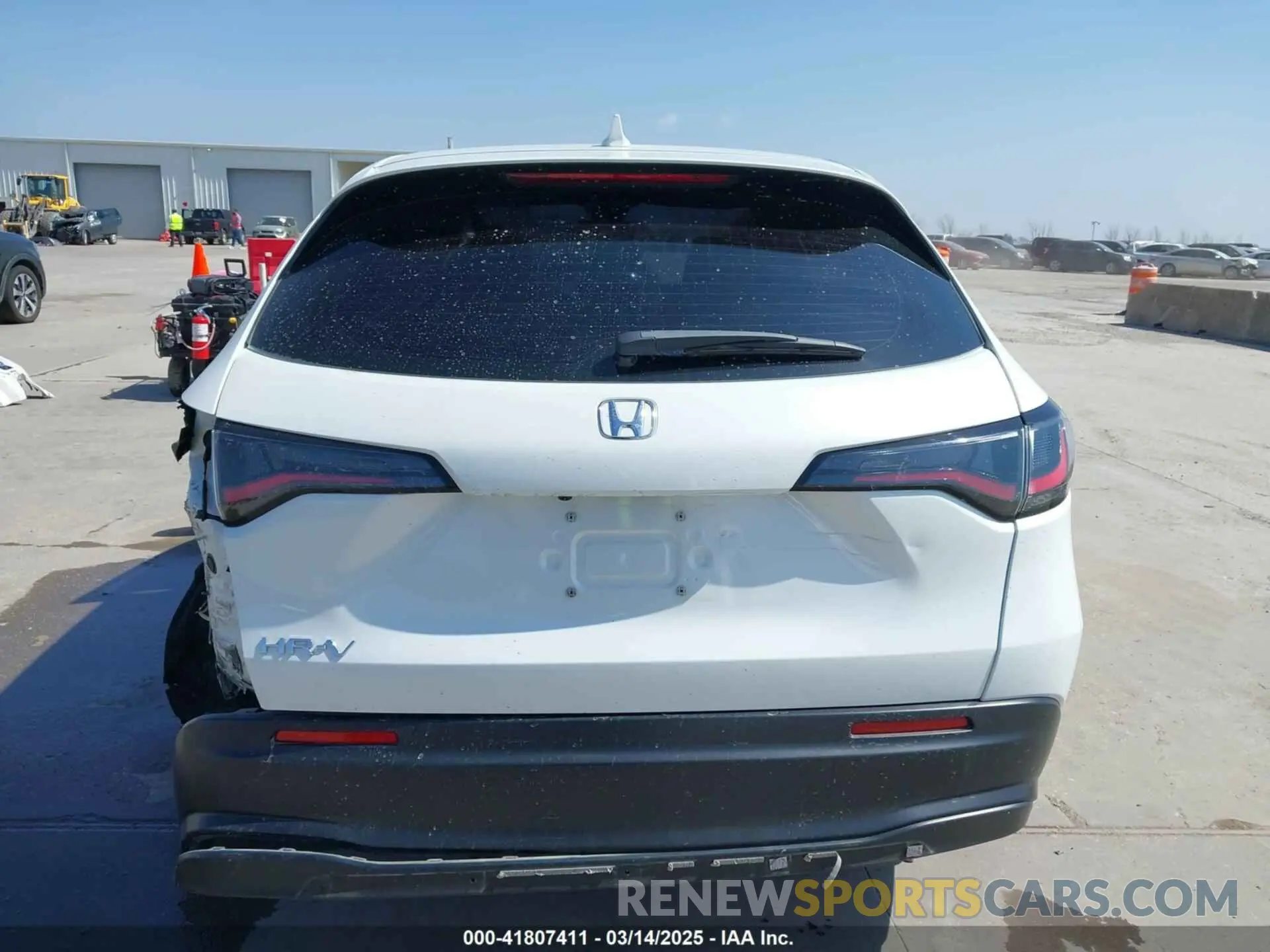 17 fotografías del automóvil dañado 3CZRZ1H3XPM729352 HONDA HR-V 2023