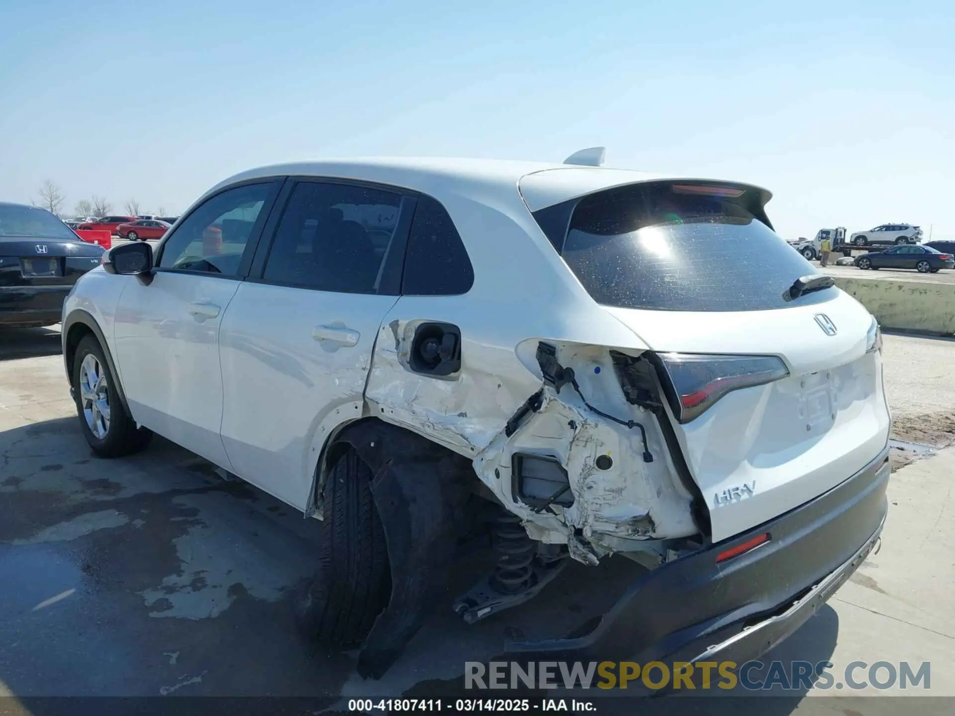 3 fotografías del automóvil dañado 3CZRZ1H3XPM729352 HONDA HR-V 2023