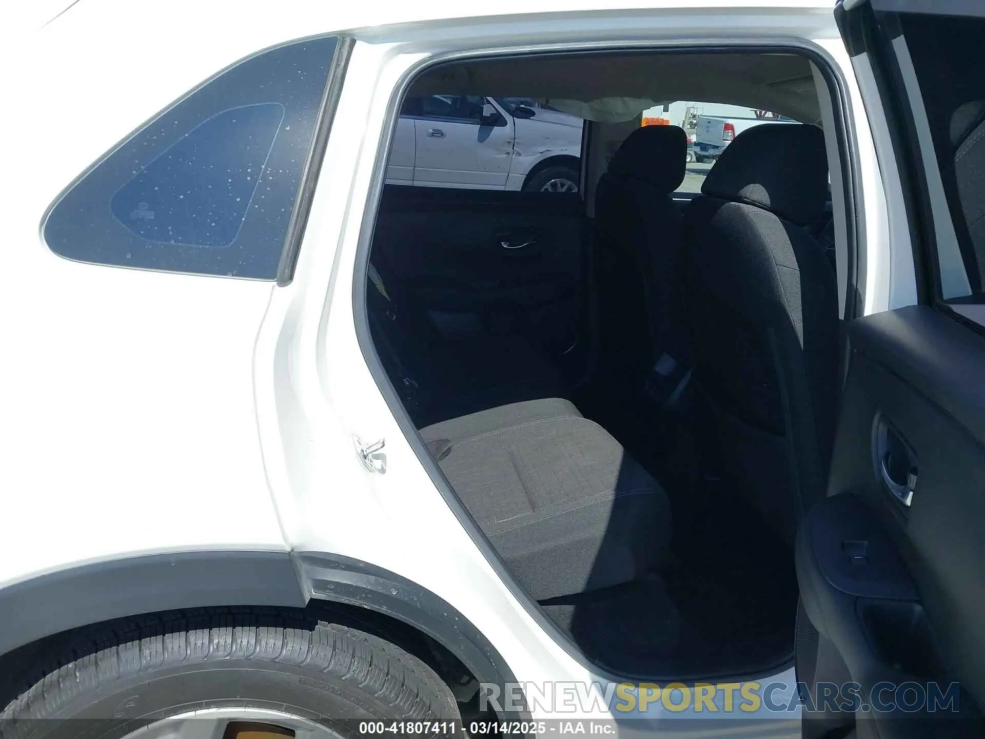 8 fotografías del automóvil dañado 3CZRZ1H3XPM729352 HONDA HR-V 2023