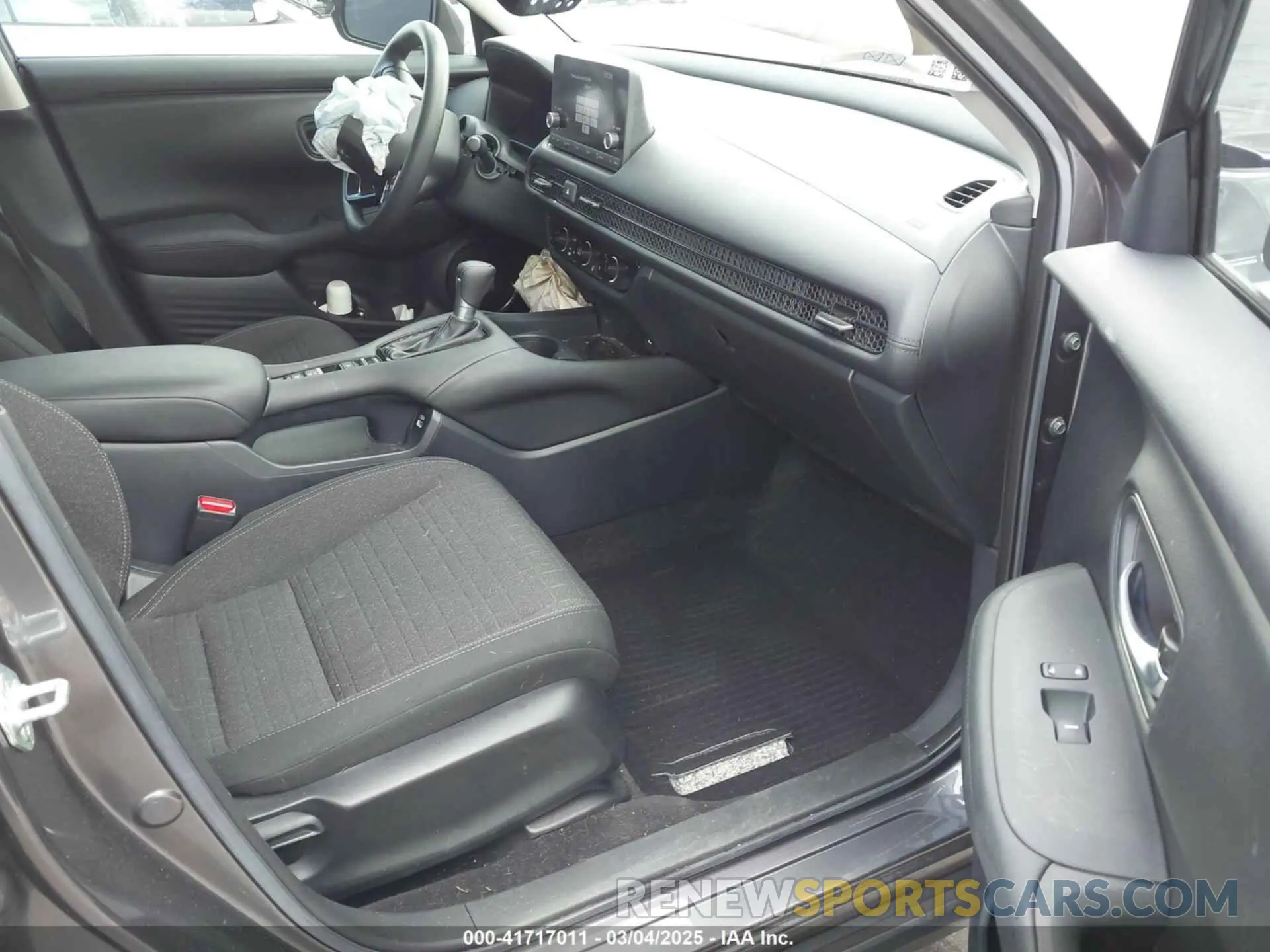 5 fotografías del automóvil dañado 3CZRZ1H3XPM740805 HONDA HR-V 2023
