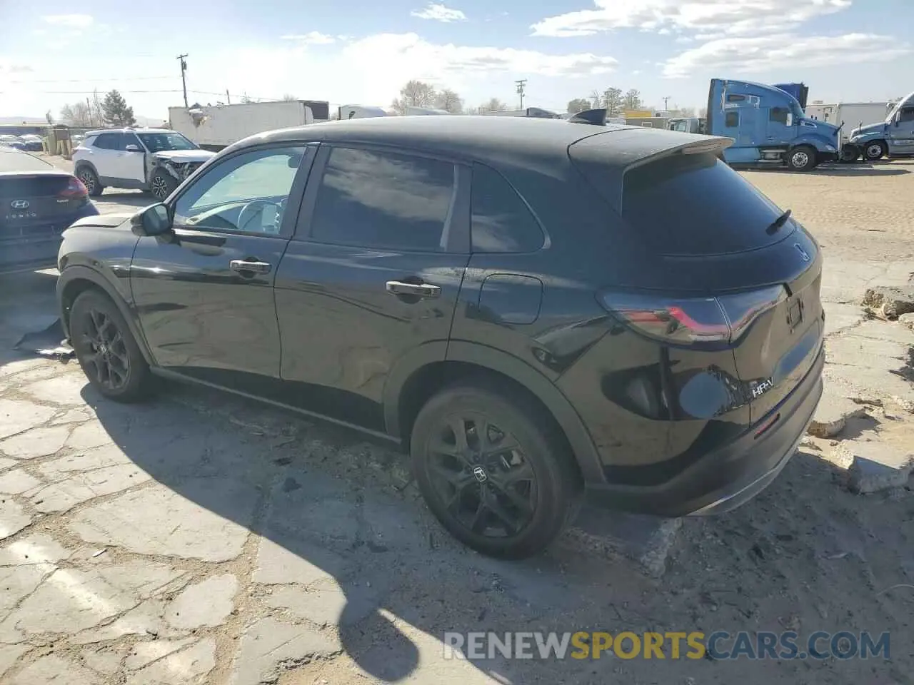 2 fotografías del automóvil dañado 3CZRZ1H55PM745699 HONDA HR-V 2023