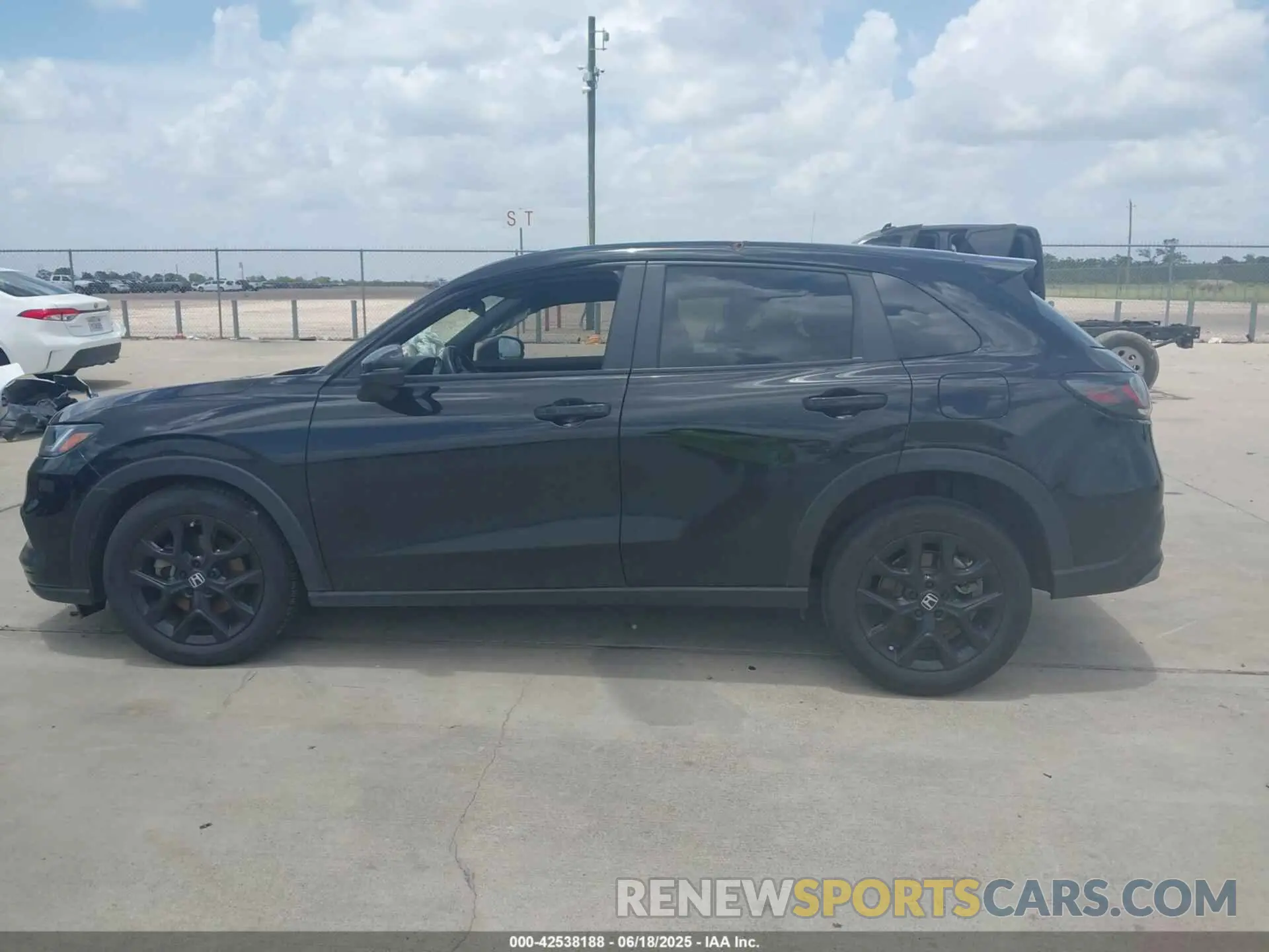 14 fotografías del automóvil dañado 3CZRZ1H5XPM739462 HONDA HR-V 2023