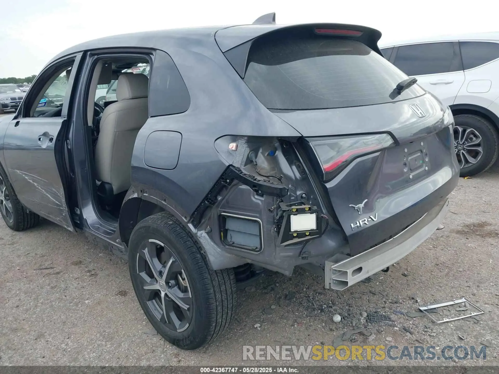 17 fotografías del automóvil dañado 3CZRZ1H77PM714343 HONDA HR-V 2023