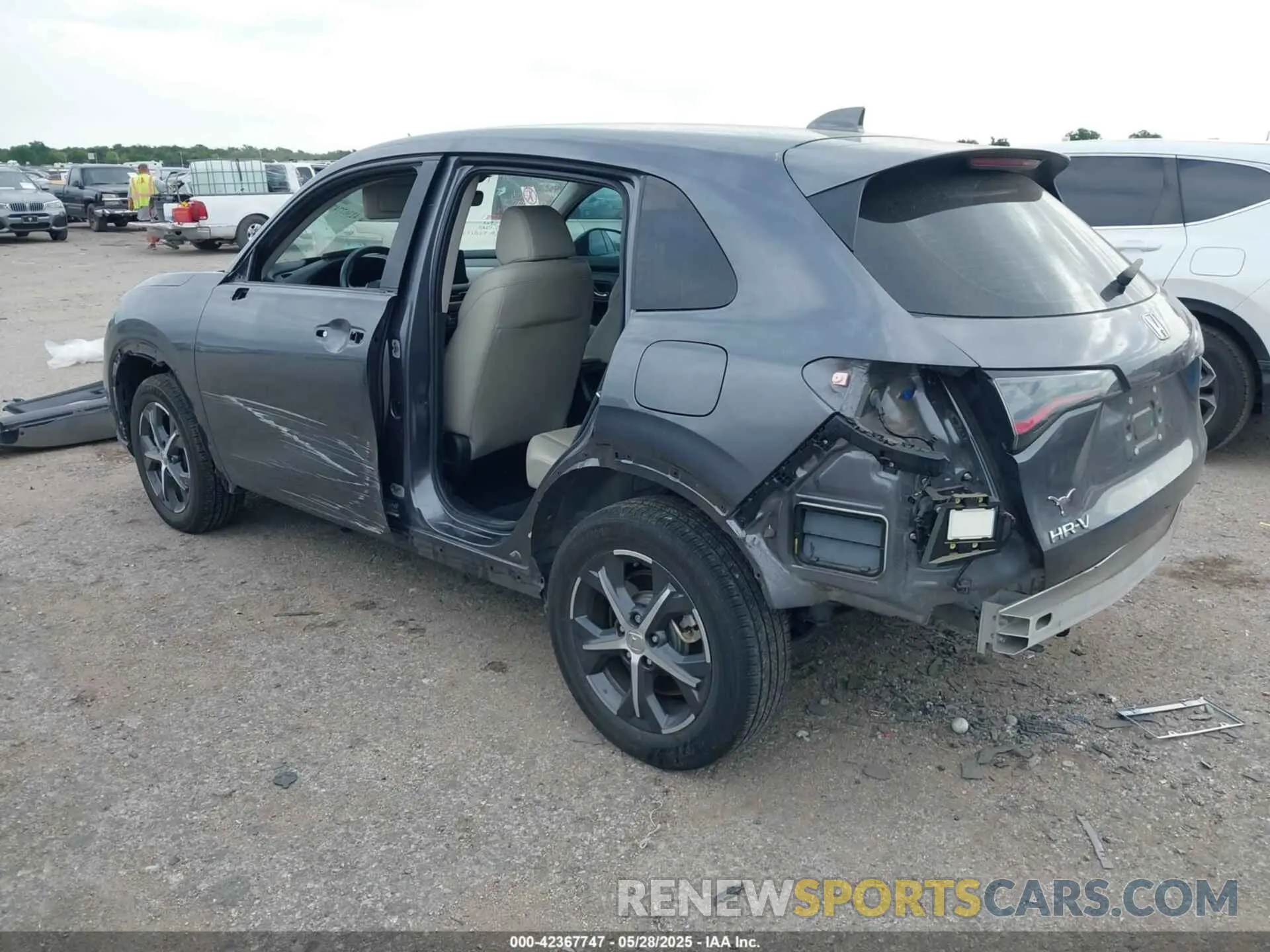 3 fotografías del automóvil dañado 3CZRZ1H77PM714343 HONDA HR-V 2023