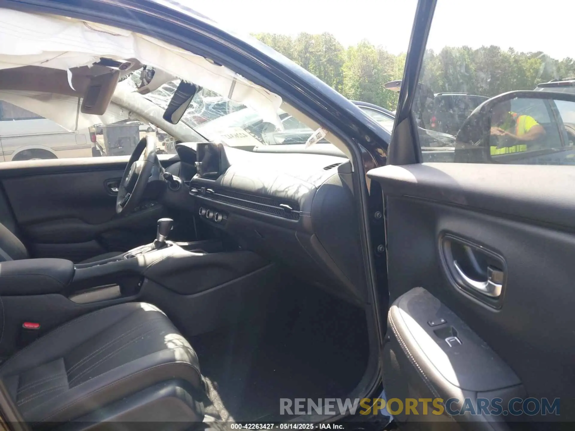 5 fotografías del automóvil dañado 3CZRZ1H77PM735273 HONDA HR-V 2023