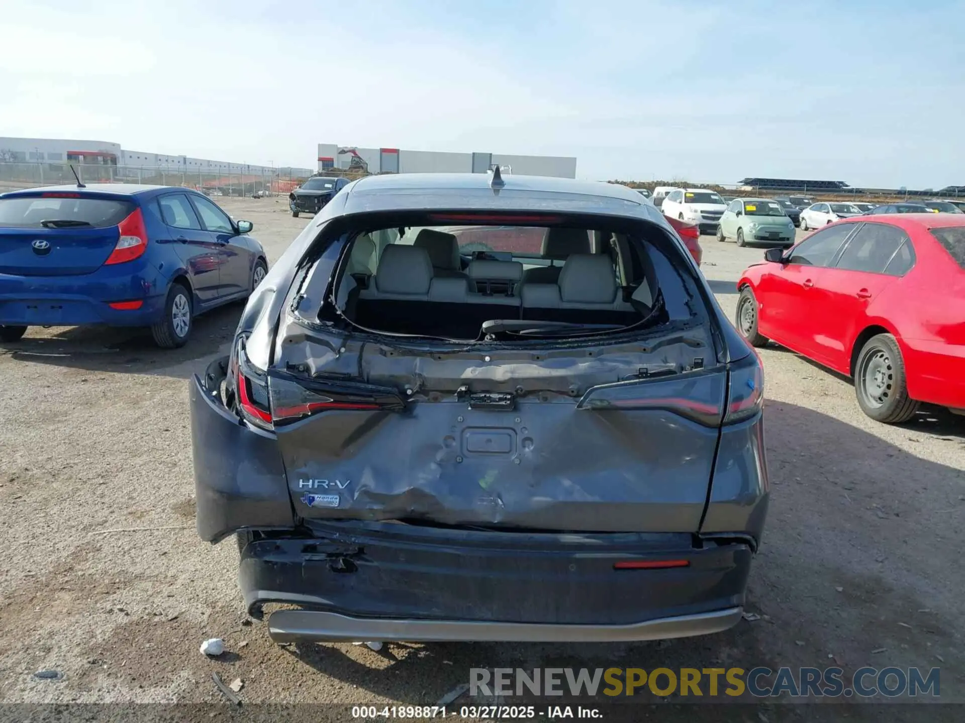17 fotografías del automóvil dañado 3CZRZ1H78PM711516 HONDA HR-V 2023