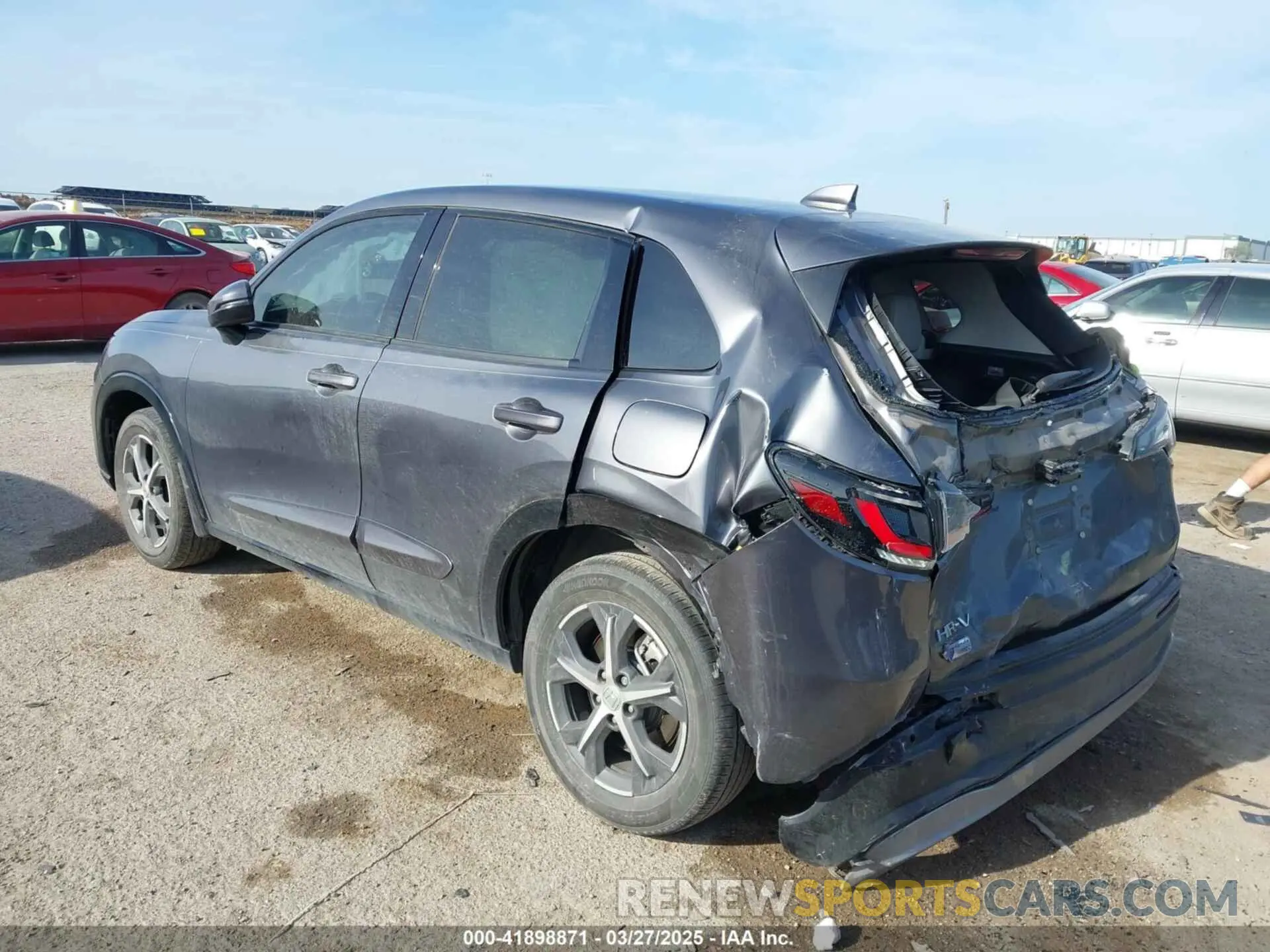 3 fotografías del automóvil dañado 3CZRZ1H78PM711516 HONDA HR-V 2023