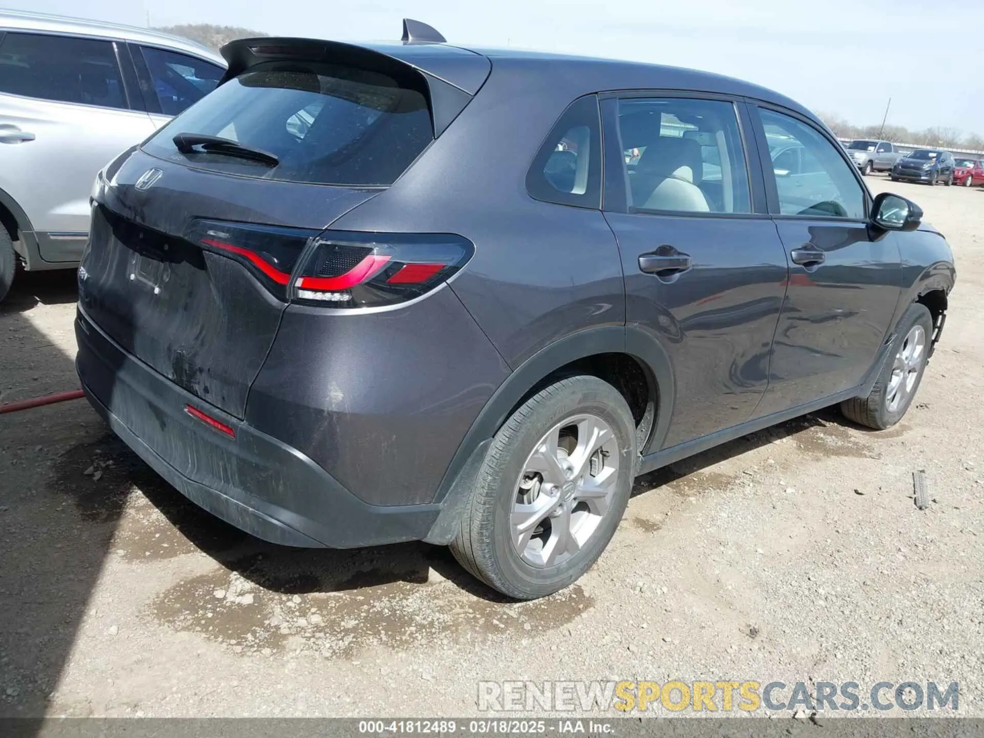 4 fotografías del automóvil dañado 3CZRZ2H33PM747844 HONDA HR-V 2023