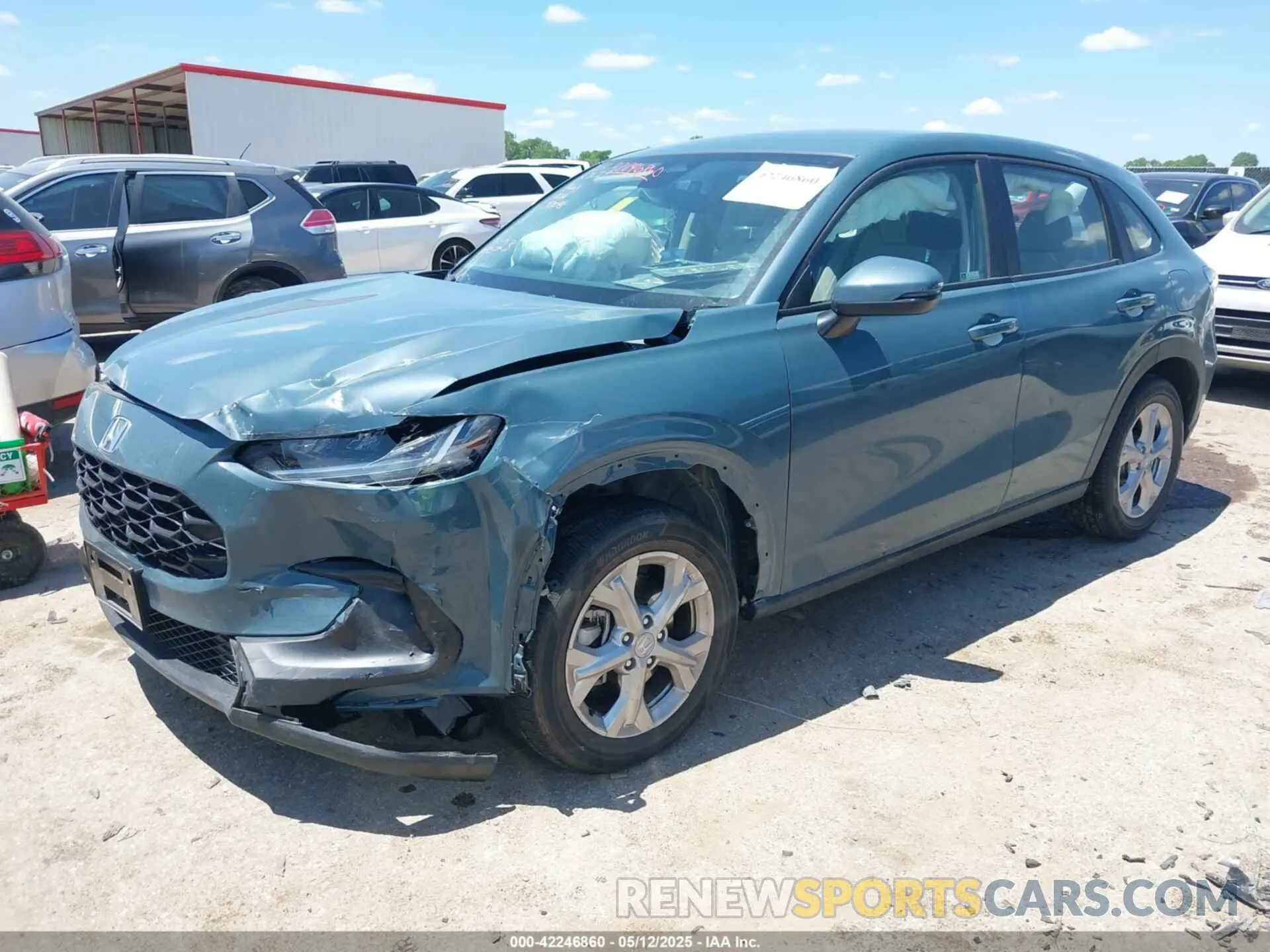 2 fotografías del automóvil dañado 3CZRZ2H36PM742623 HONDA HR-V 2023