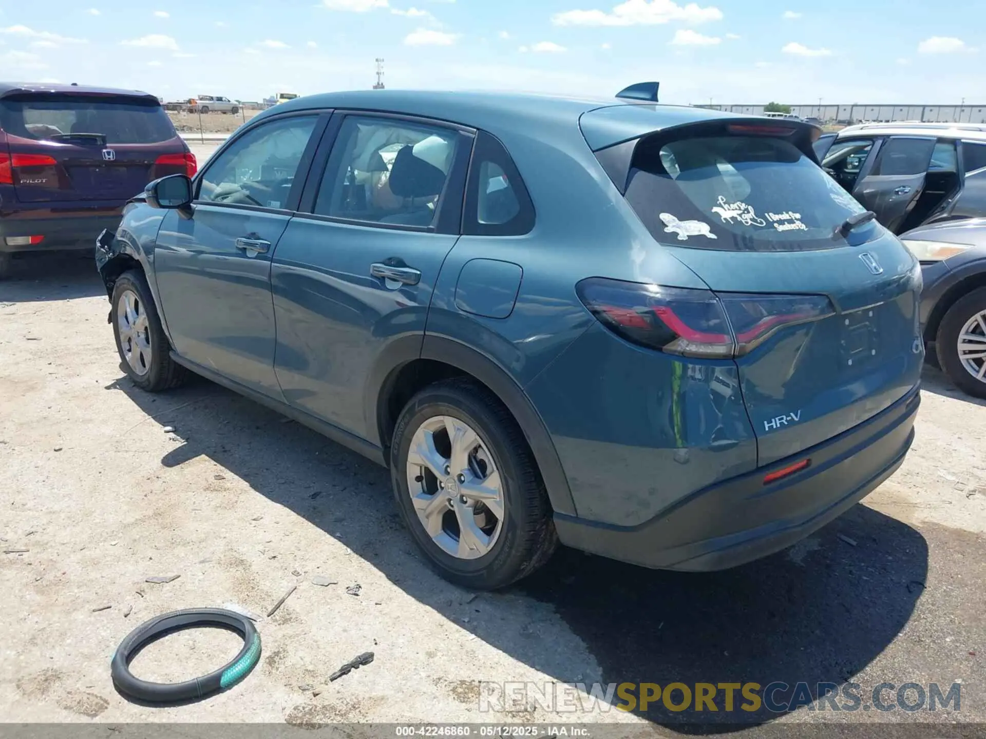 3 fotografías del automóvil dañado 3CZRZ2H36PM742623 HONDA HR-V 2023