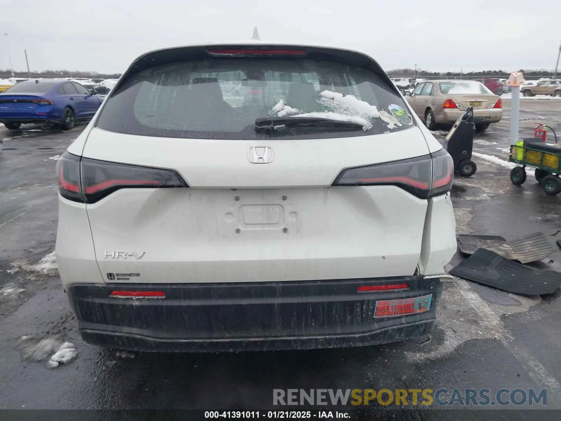 16 fotografías del automóvil dañado 3CZRZ2H37PM748561 HONDA HR-V 2023