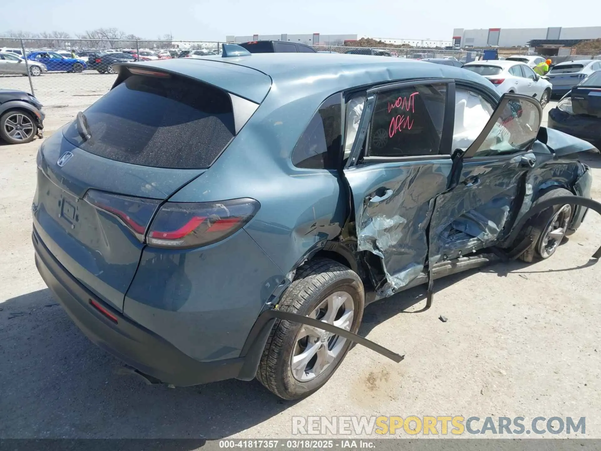 4 fotografías del automóvil dañado 3CZRZ2H39PM726982 HONDA HR-V 2023