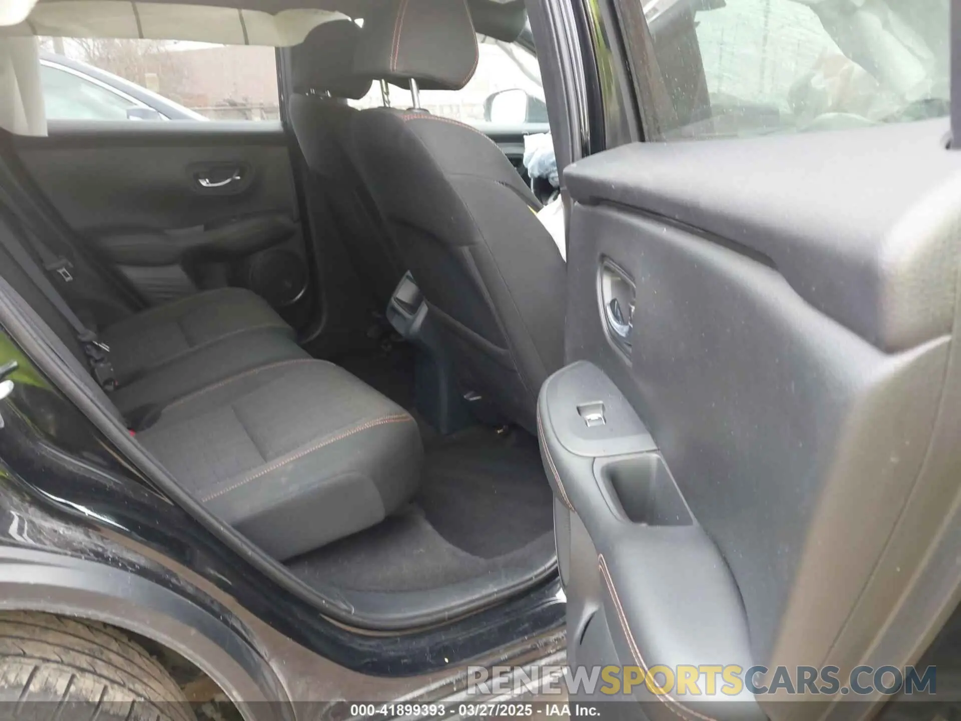 8 fotografías del automóvil dañado 3CZRZ2H50PM729366 HONDA HR-V 2023