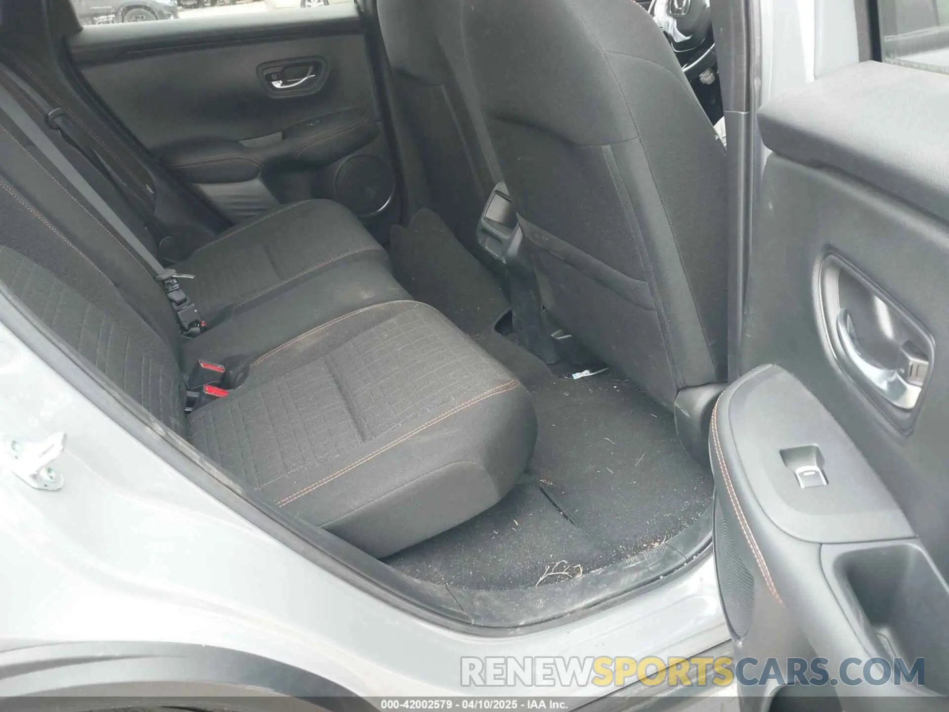 8 fotografías del automóvil dañado 3CZRZ2H57PM723838 HONDA HR-V 2023