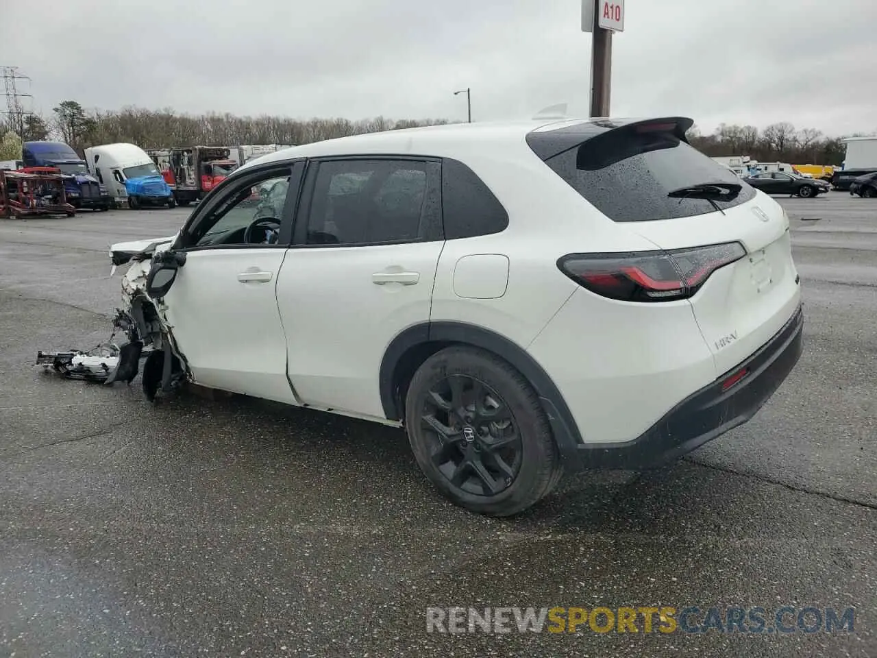 2 fotografías del automóvil dañado 3CZRZ2H5XPM722912 HONDA HR-V 2023