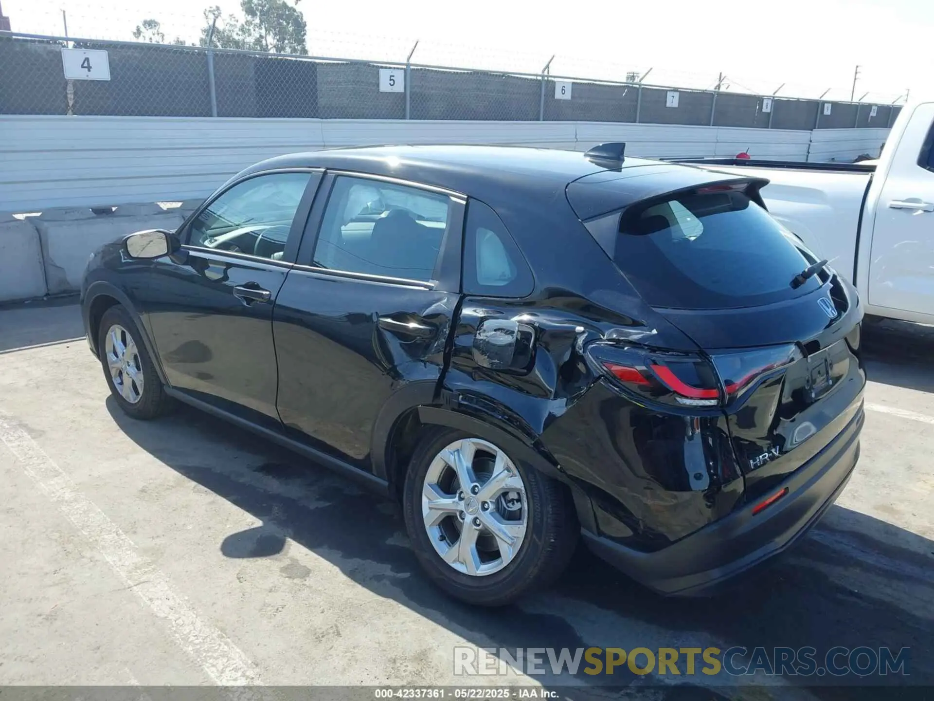3 fotografías del automóvil dañado 3CZRZ1H31RM733129 HONDA HR-V 2024