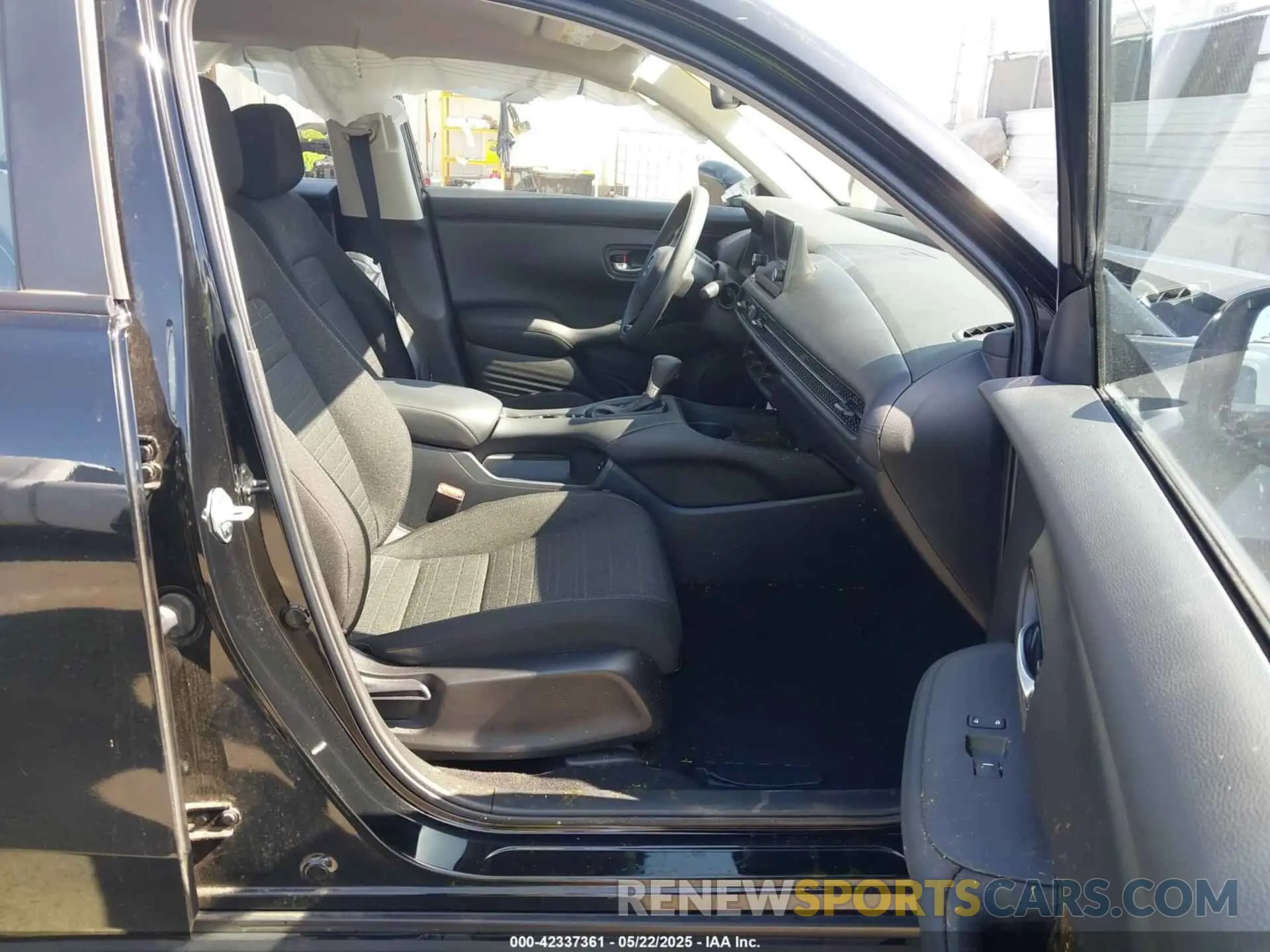 5 fotografías del automóvil dañado 3CZRZ1H31RM733129 HONDA HR-V 2024