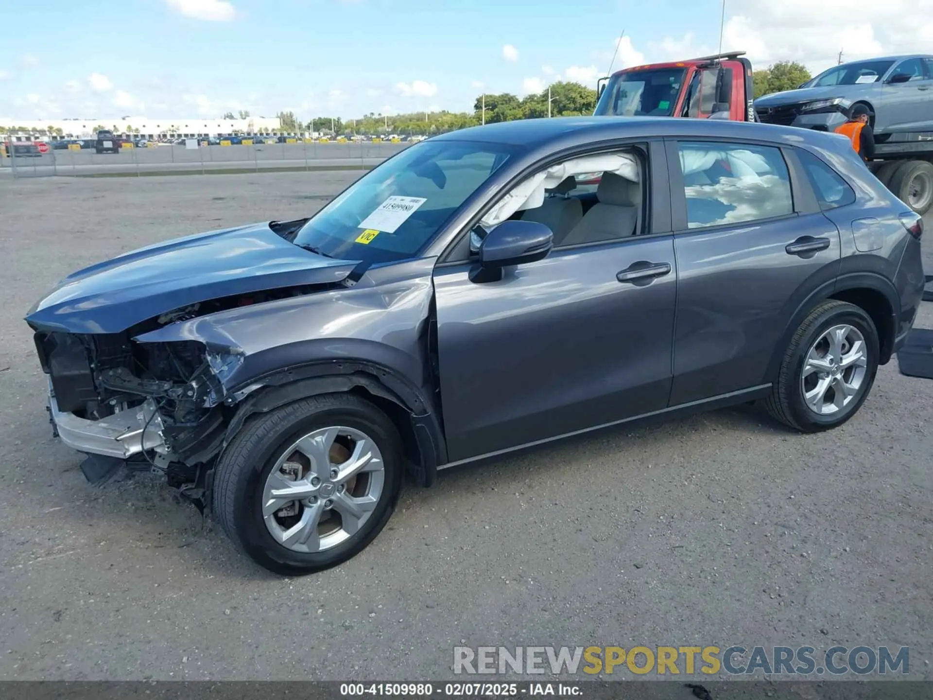 2 fotografías del automóvil dañado 3CZRZ1H33RM705509 HONDA HR-V 2024