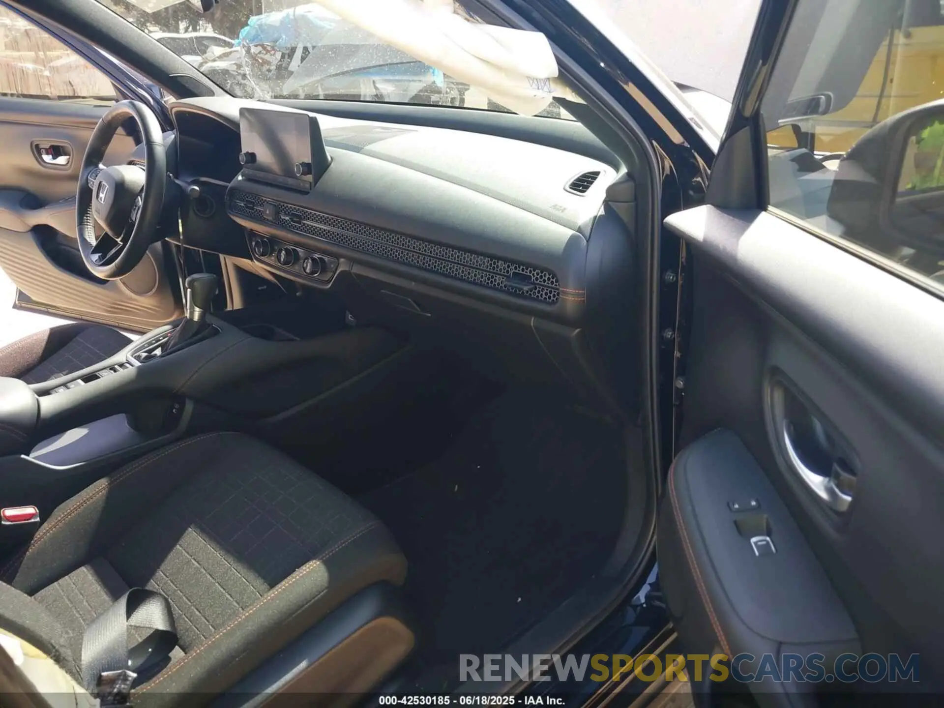 5 fotografías del automóvil dañado 3CZRZ1H50RM712760 HONDA HR-V 2024
