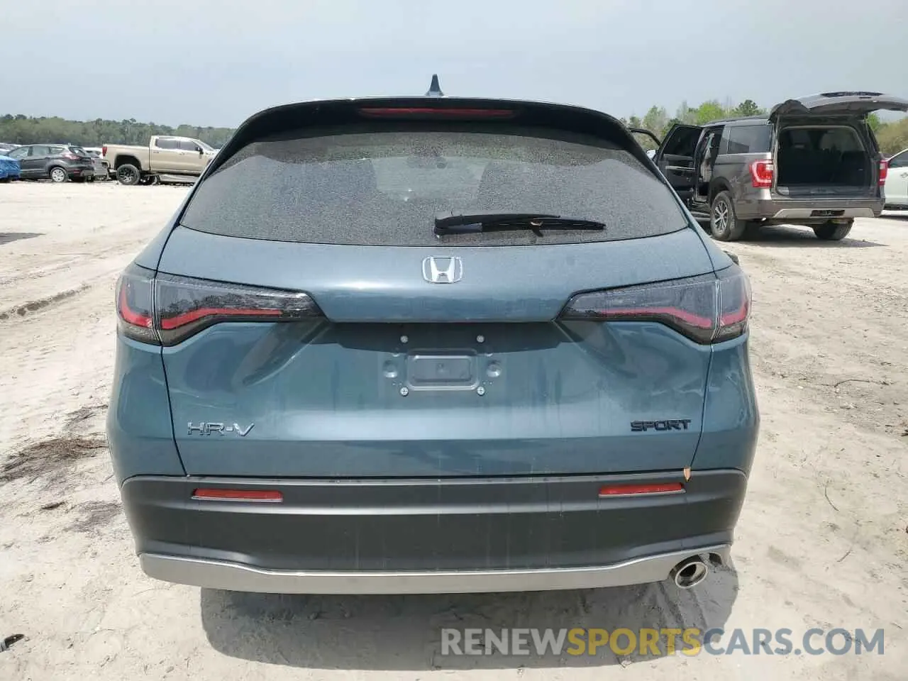6 fotografías del automóvil dañado 3CZRZ1H50RM736380 HONDA HR-V 2024