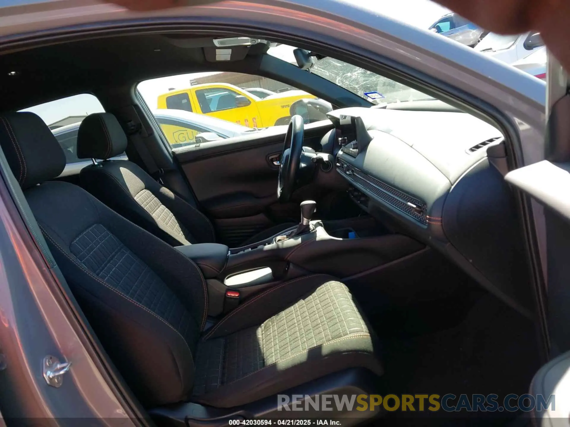 5 fotografías del automóvil dañado 3CZRZ1H50RM760226 HONDA HR-V 2024