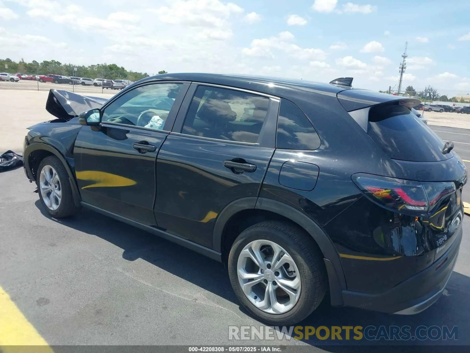 3 fotografías del automóvil dañado 3CZRZ1H51RM703162 HONDA HR-V 2024