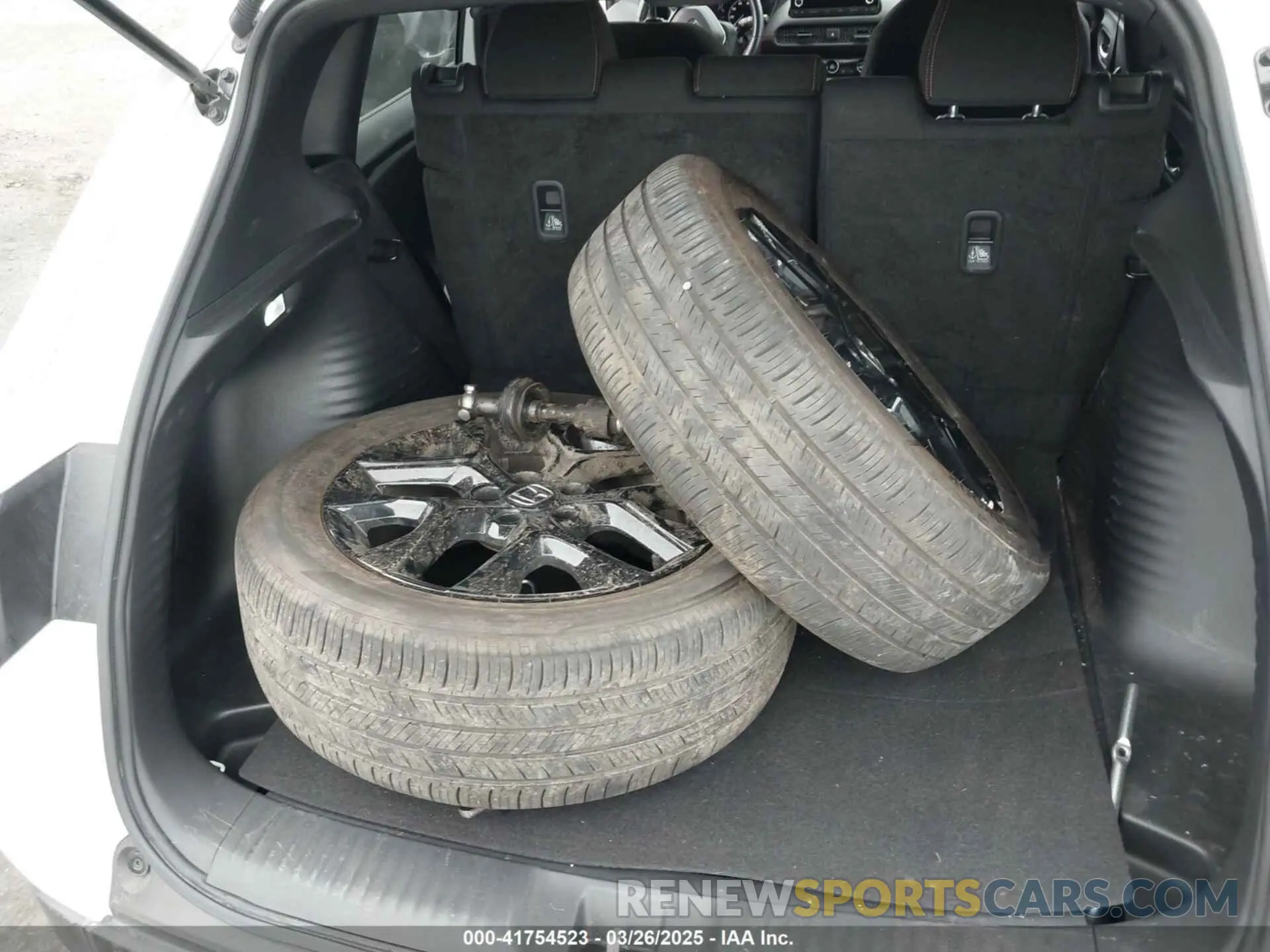 12 fotografías del automóvil dañado 3CZRZ1H52RM720391 HONDA HR-V 2024