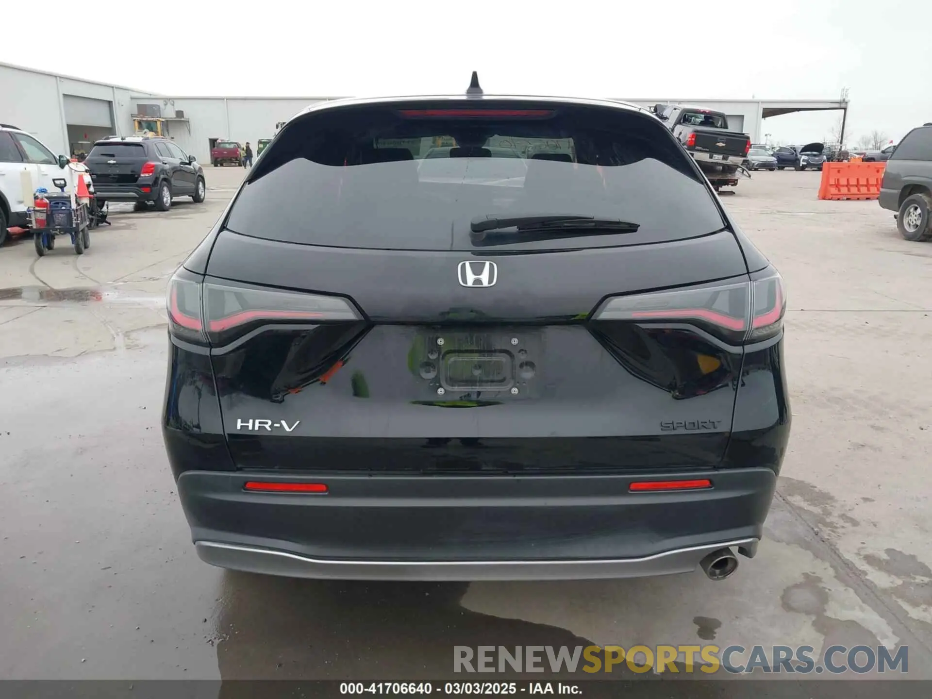 17 fotografías del automóvil dañado 3CZRZ1H52RM745677 HONDA HR-V 2024