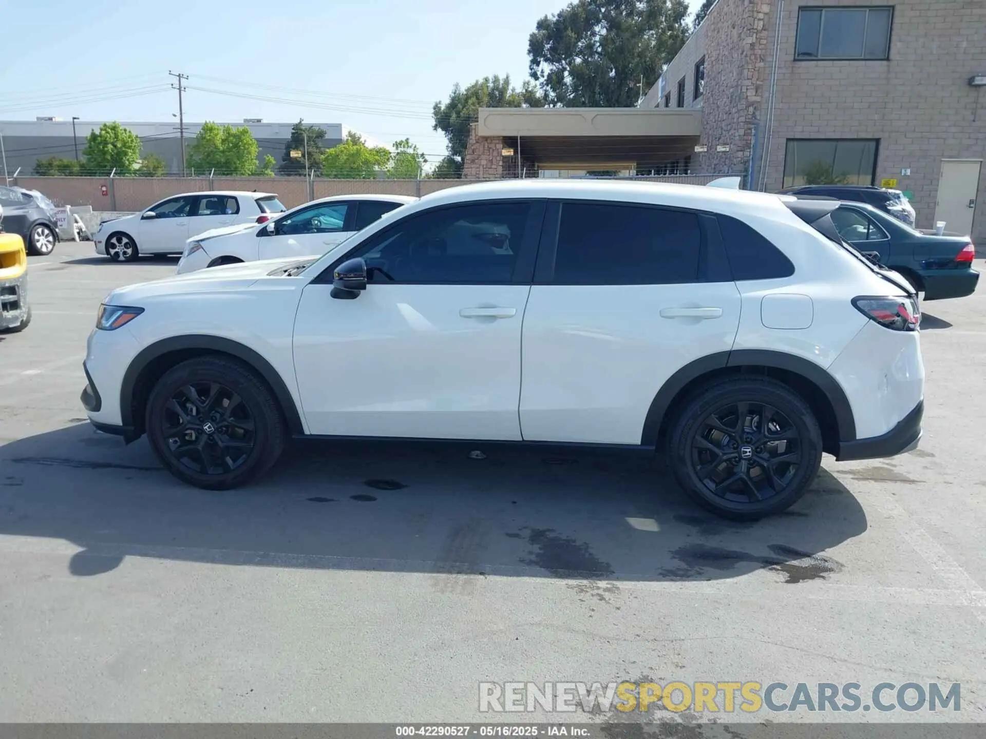 14 fotografías del automóvil dañado 3CZRZ1H53RM732713 HONDA HR-V 2024