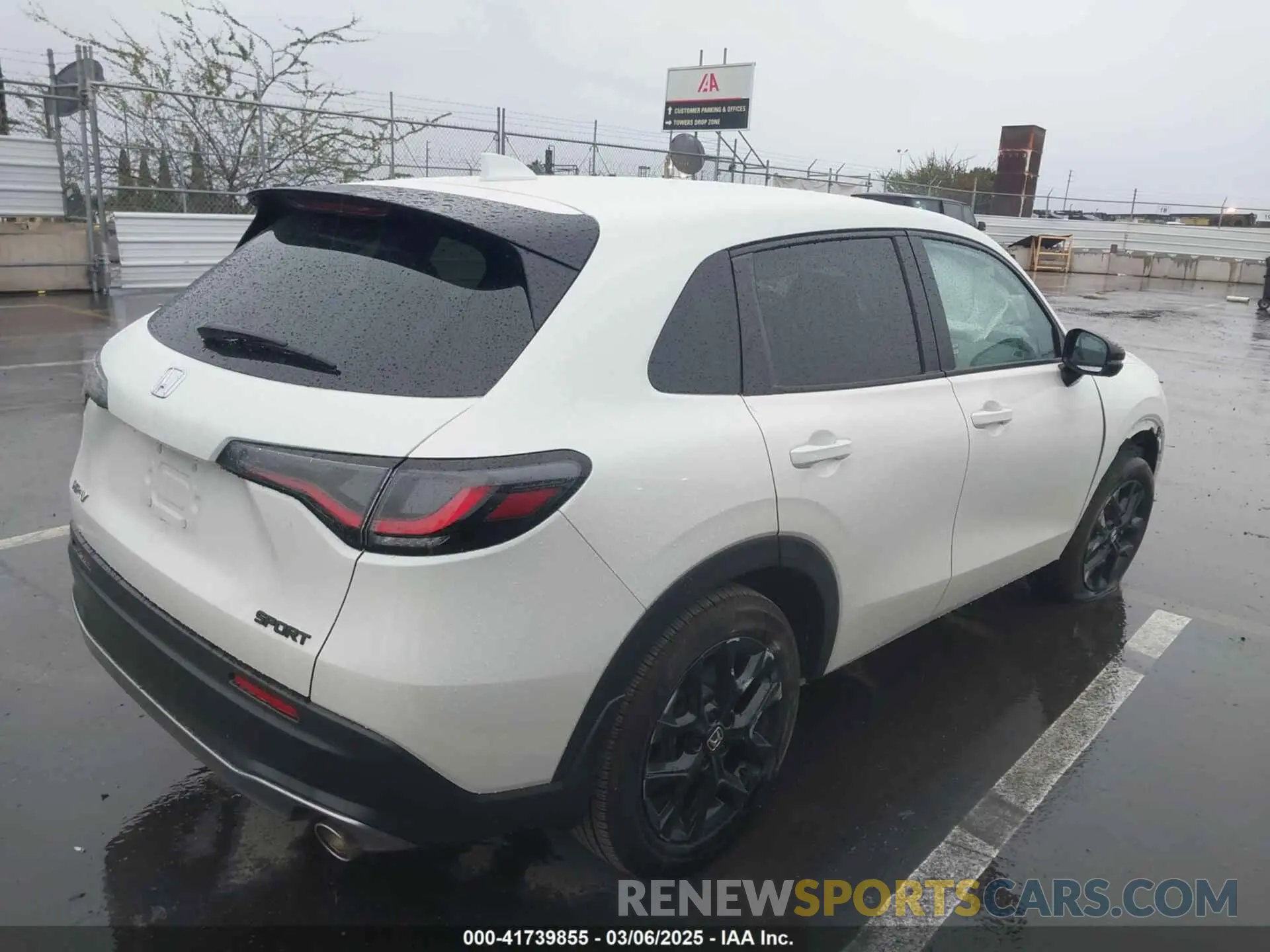 4 fotografías del automóvil dañado 3CZRZ1H55RM742613 HONDA HR-V 2024