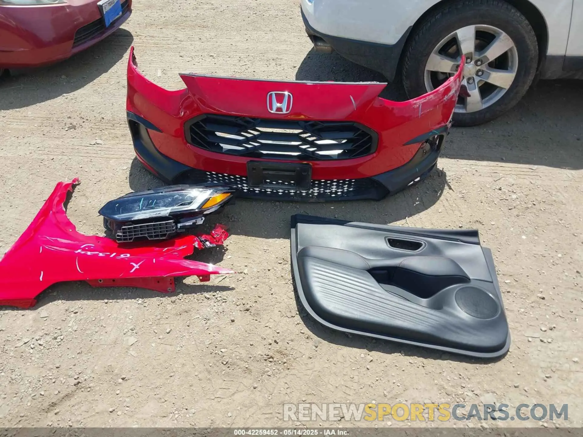 12 fotografías del automóvil dañado 3CZRZ1H57RM737266 HONDA HR-V 2024