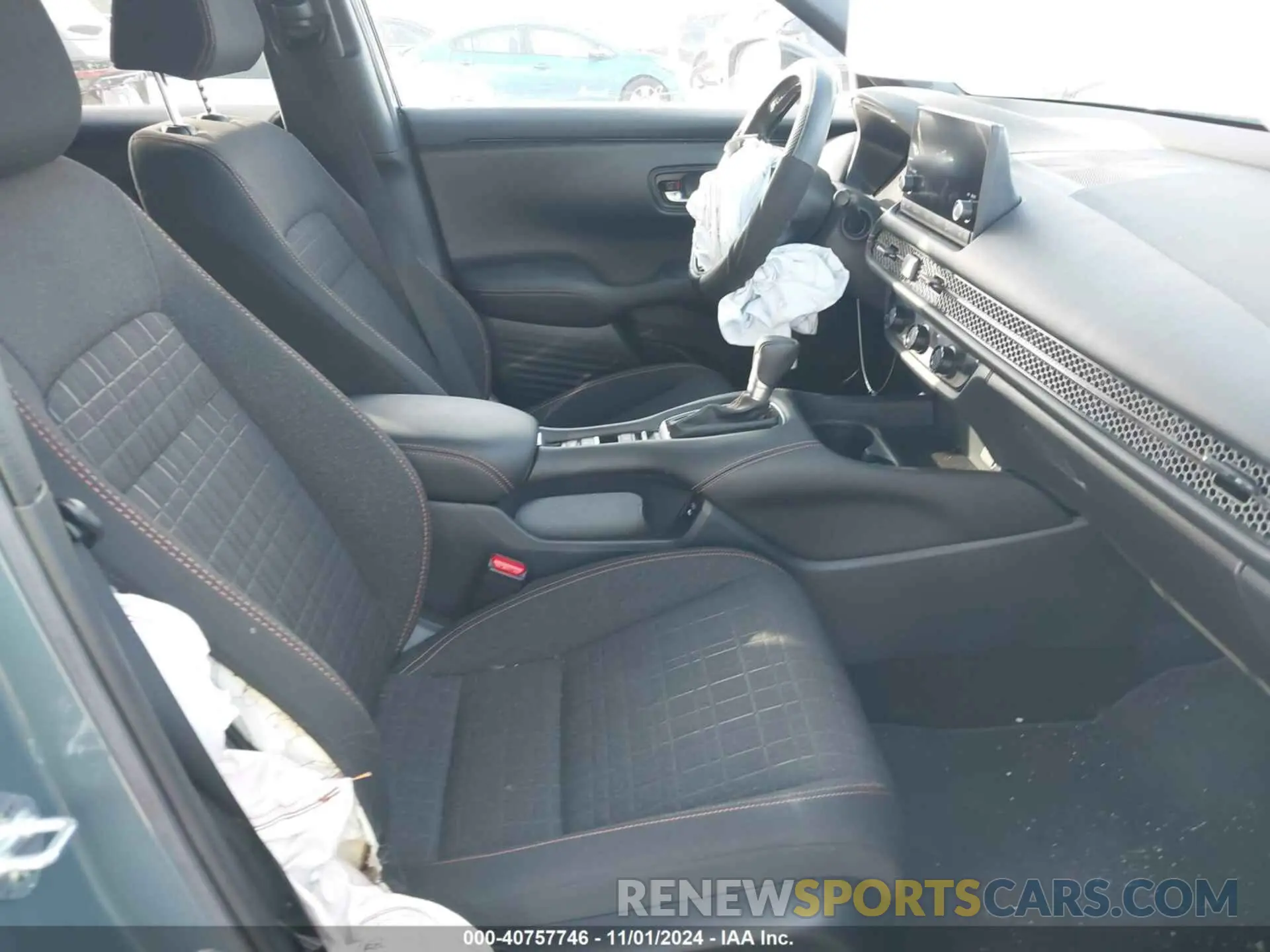 5 fotografías del automóvil dañado 3CZRZ1H57RM739339 HONDA HR-V 2024