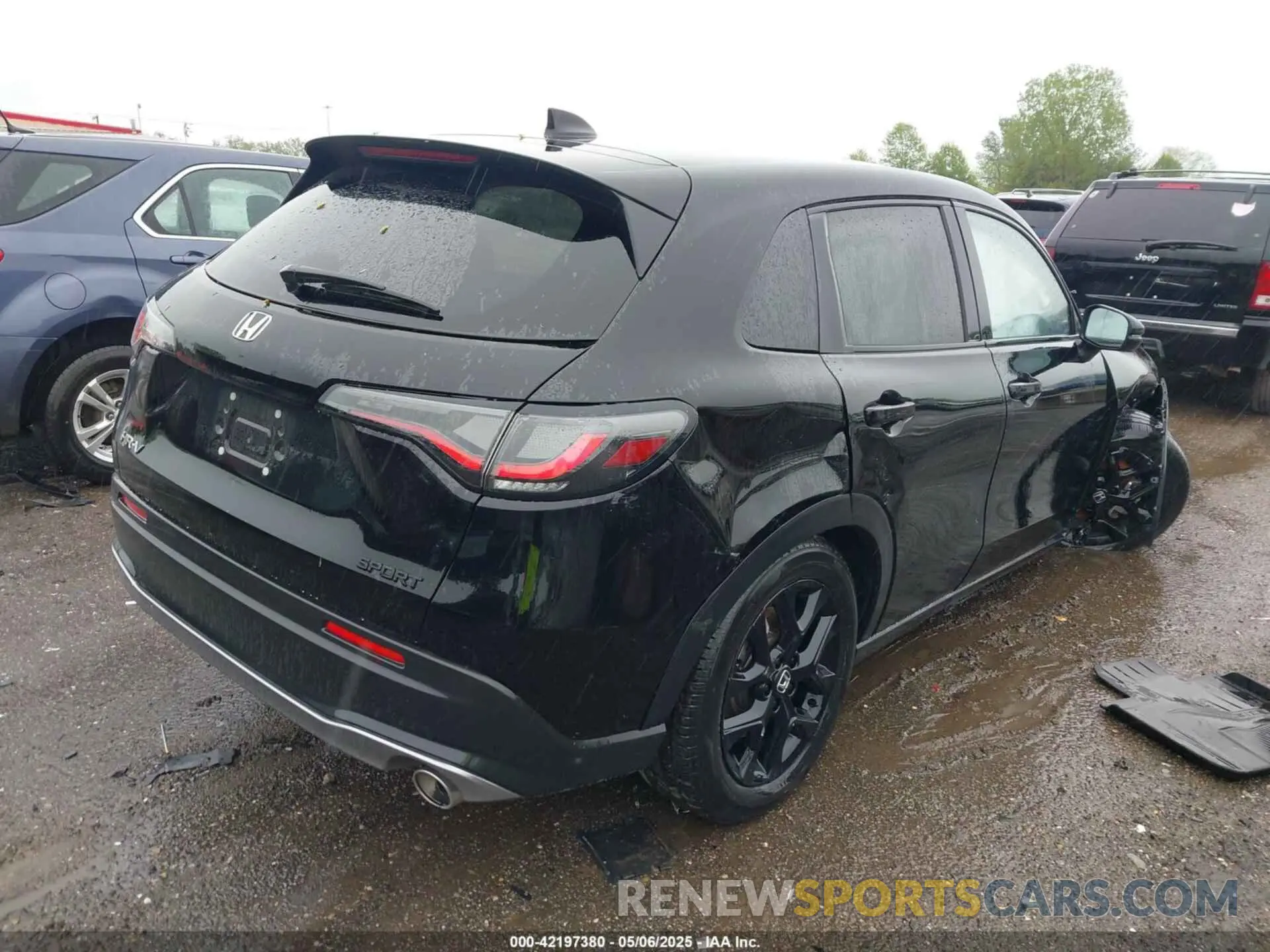 4 fotografías del automóvil dañado 3CZRZ1H57RM750003 HONDA HR-V 2024