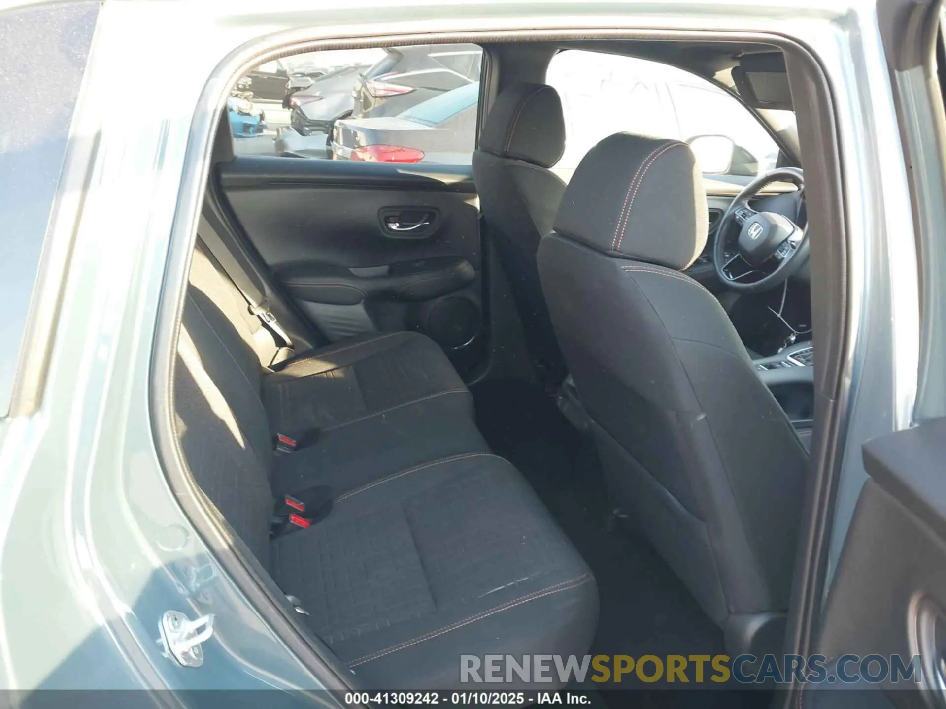 8 fotografías del automóvil dañado 3CZRZ1H58RM720248 HONDA HR-V 2024