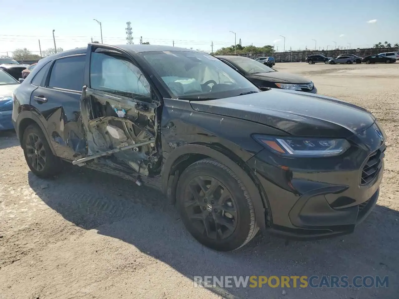 4 fotografías del automóvil dañado 3CZRZ1H58RM729290 HONDA HR-V 2024