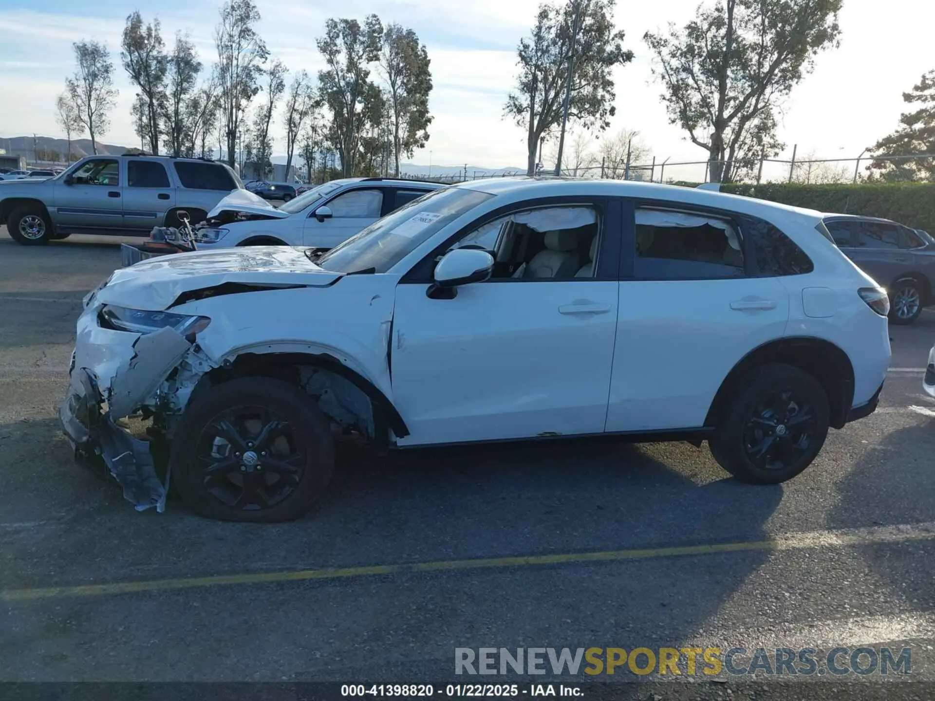 14 fotografías del automóvil dañado 3CZRZ1H74RM742281 HONDA HR-V 2024