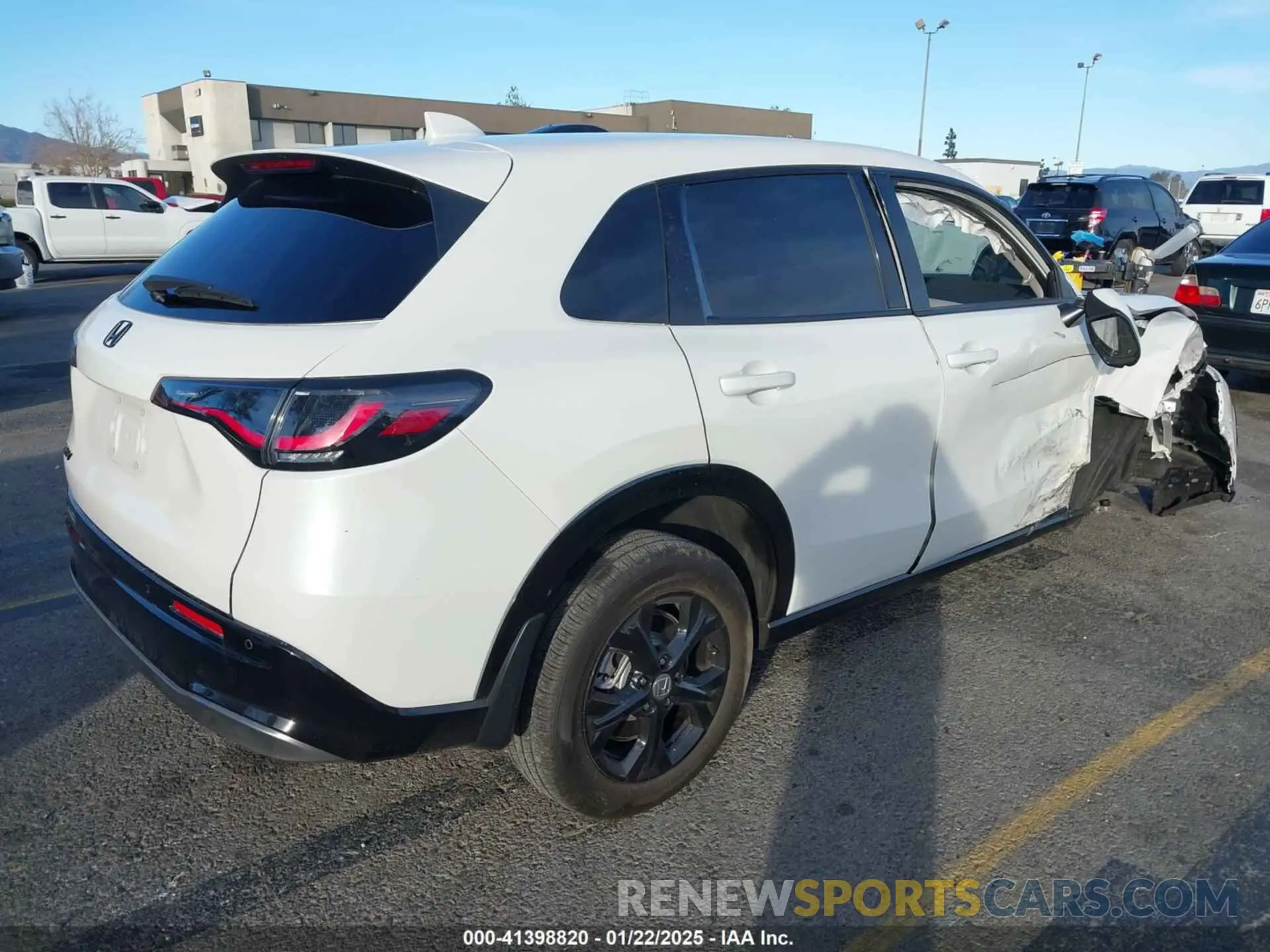 4 fotografías del automóvil dañado 3CZRZ1H74RM742281 HONDA HR-V 2024