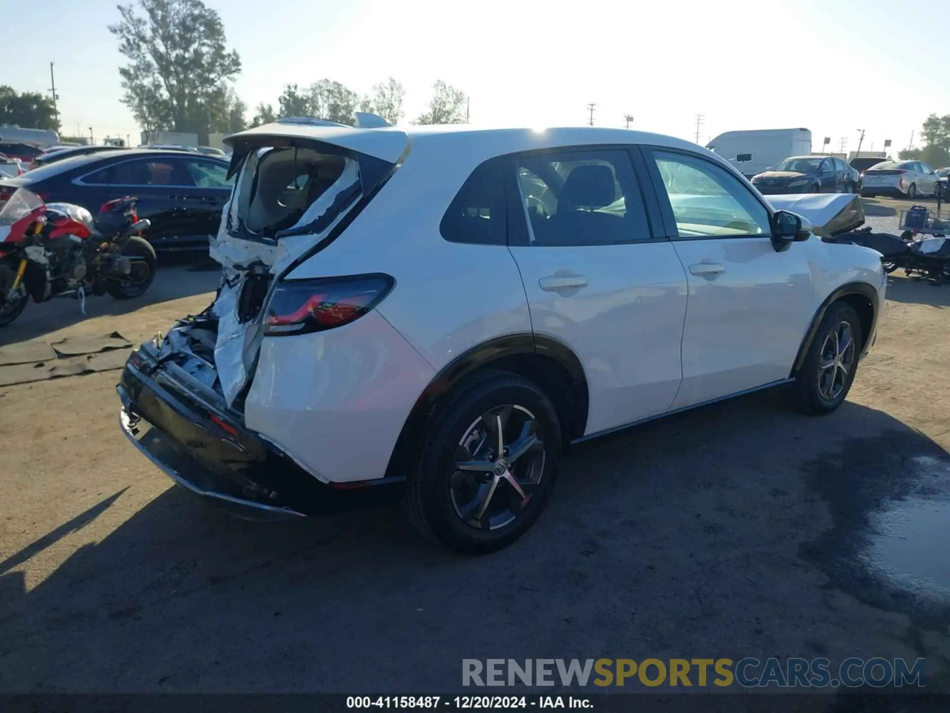 4 fotografías del automóvil dañado 3CZRZ1H75RM755170 HONDA HR-V 2024