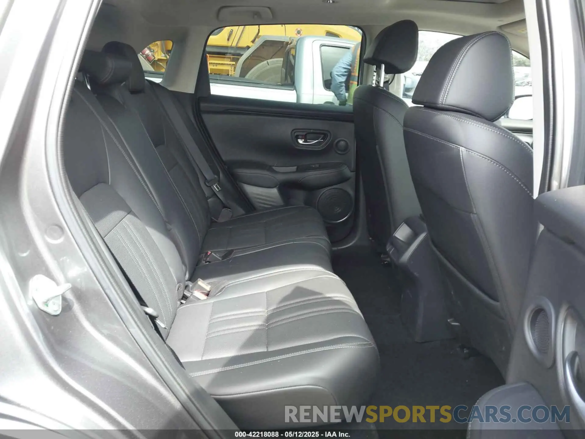 8 fotografías del automóvil dañado 3CZRZ1H76RM745067 HONDA HR-V 2024
