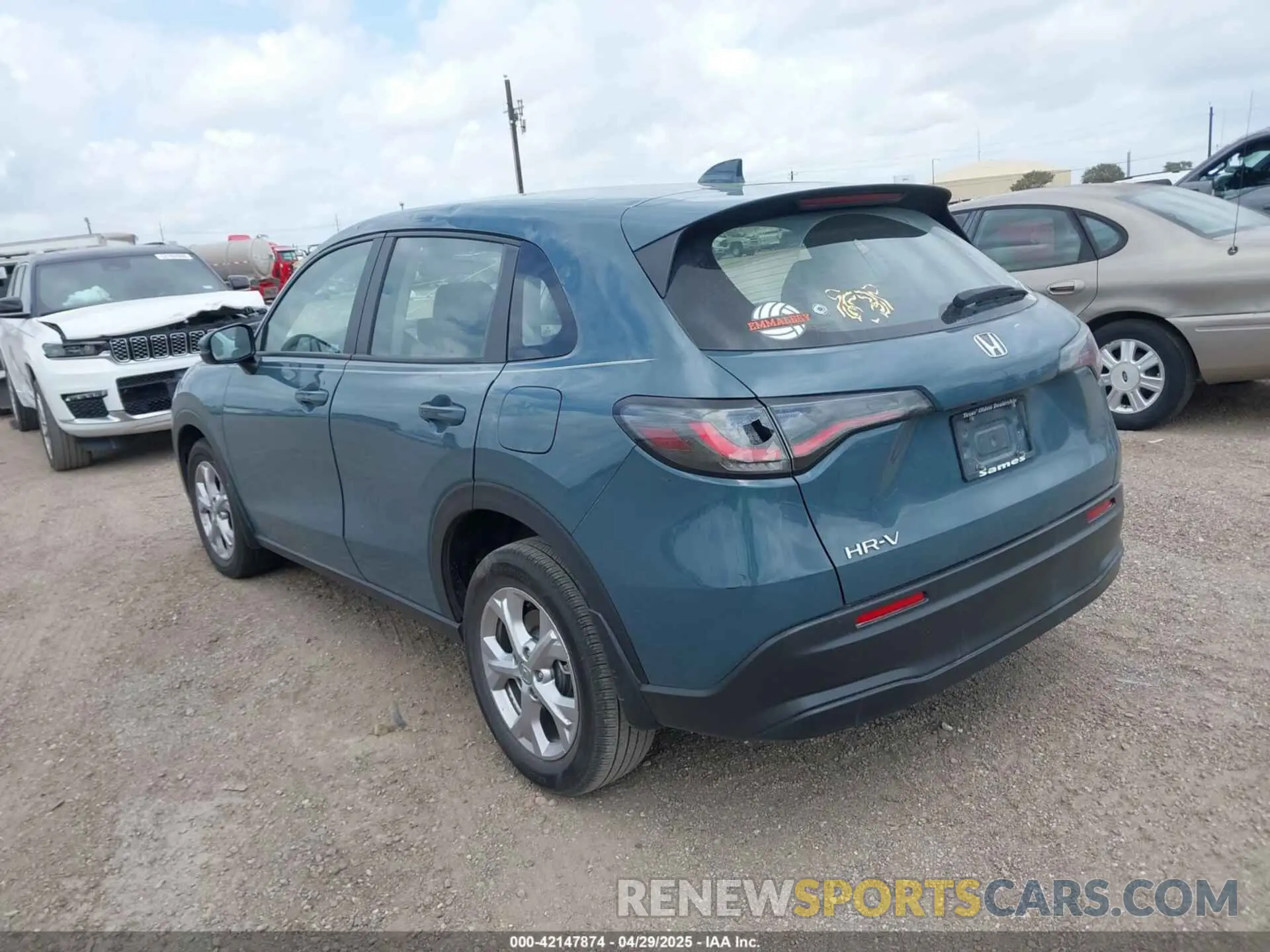 3 fotografías del automóvil dañado 3CZRZ2H30RM777970 HONDA HR-V 2024