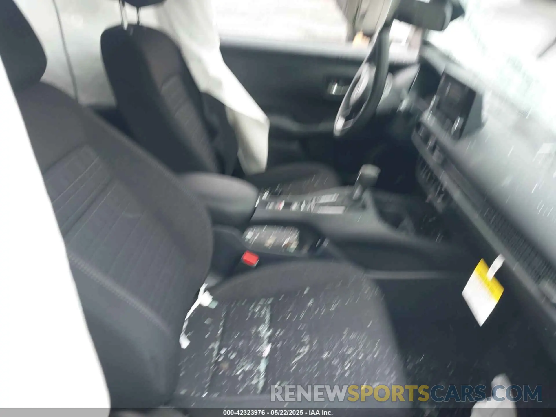 5 fotografías del automóvil dañado 3CZRZ2H32RM776156 HONDA HR-V 2024
