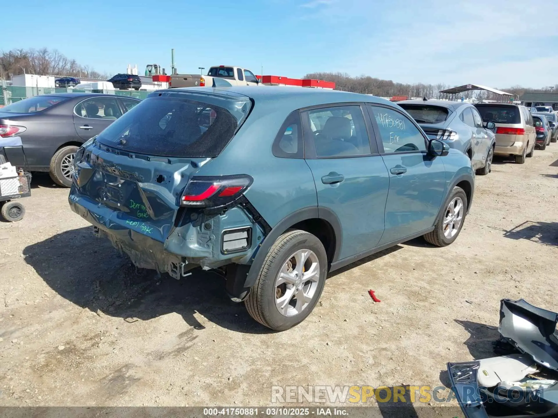4 fotografías del automóvil dañado 3CZRZ2H33RM737561 HONDA HR-V 2024
