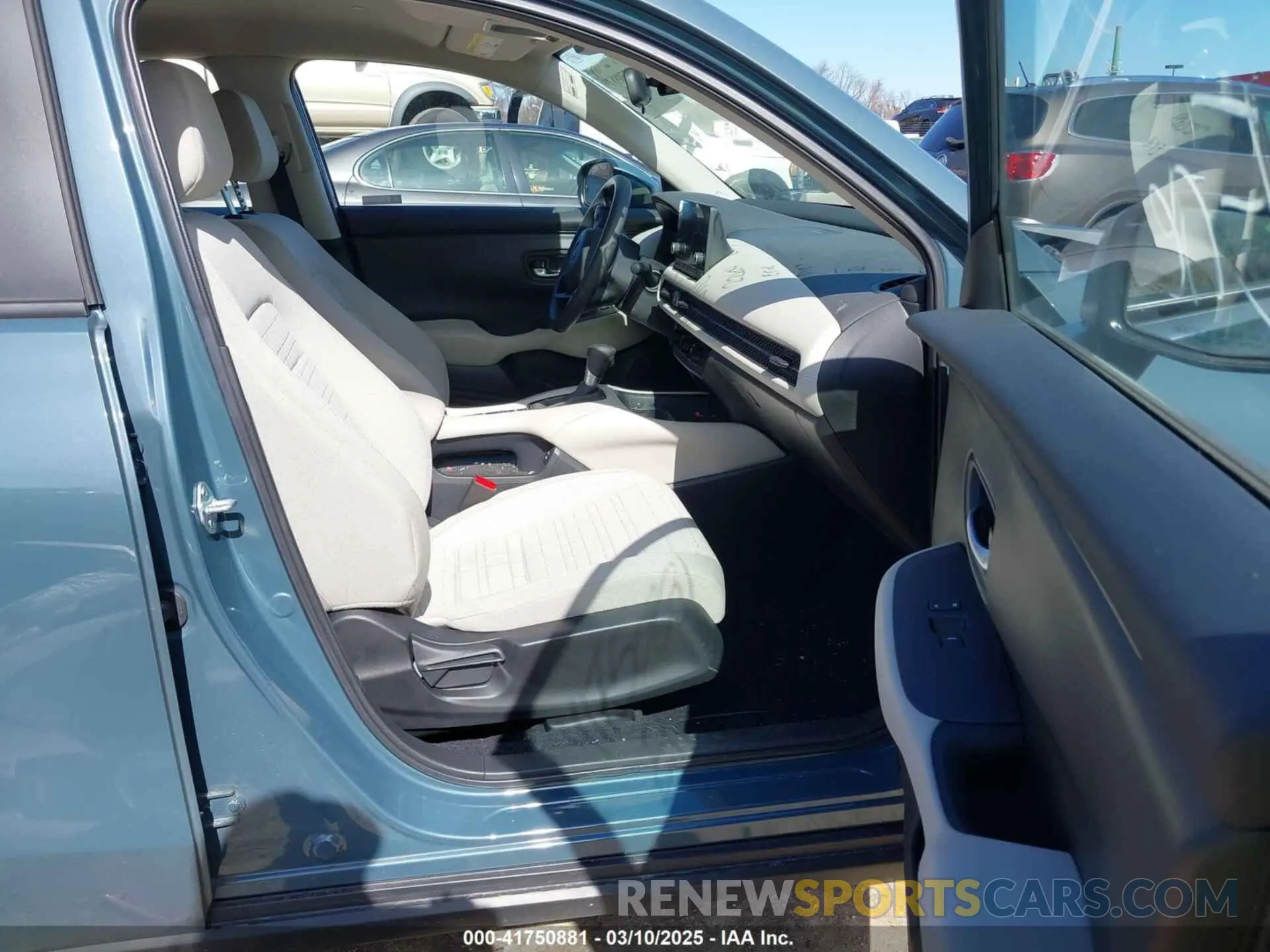 5 fotografías del automóvil dañado 3CZRZ2H33RM737561 HONDA HR-V 2024