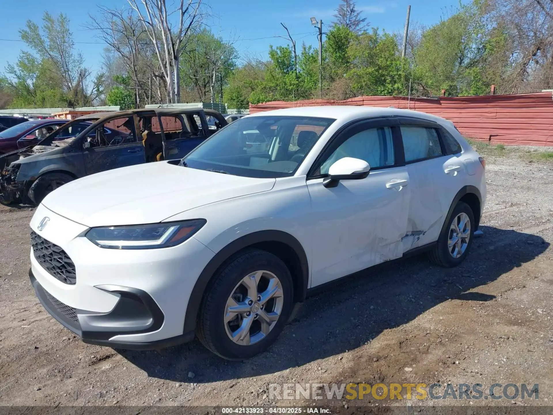 2 fotografías del automóvil dañado 3CZRZ2H34RM712345 HONDA HR-V 2024
