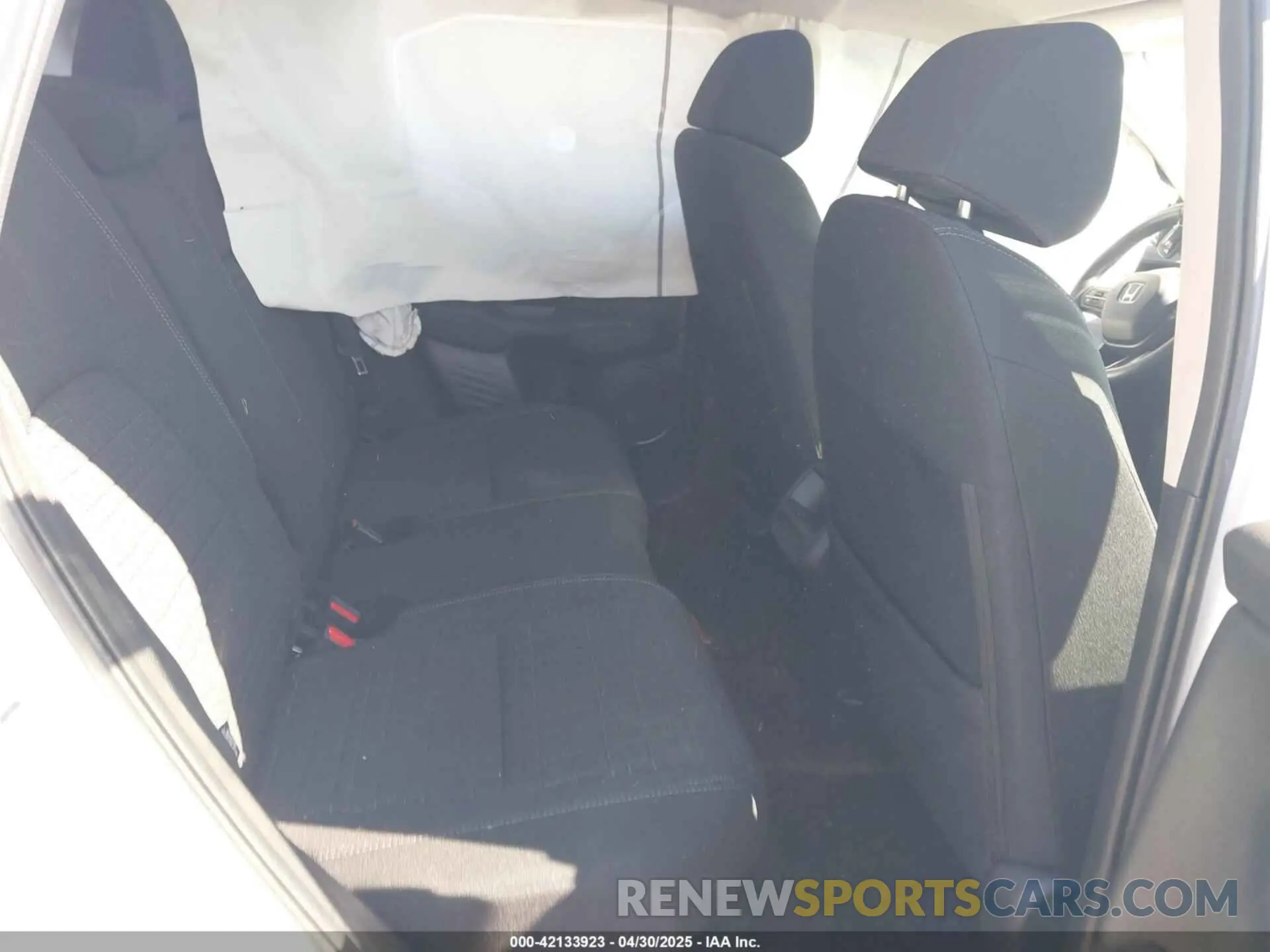 8 fotografías del automóvil dañado 3CZRZ2H34RM712345 HONDA HR-V 2024