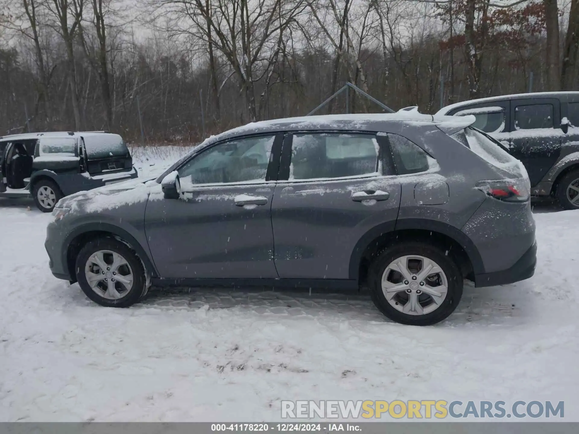 13 fotografías del automóvil dañado 3CZRZ2H36RM700522 HONDA HR-V 2024